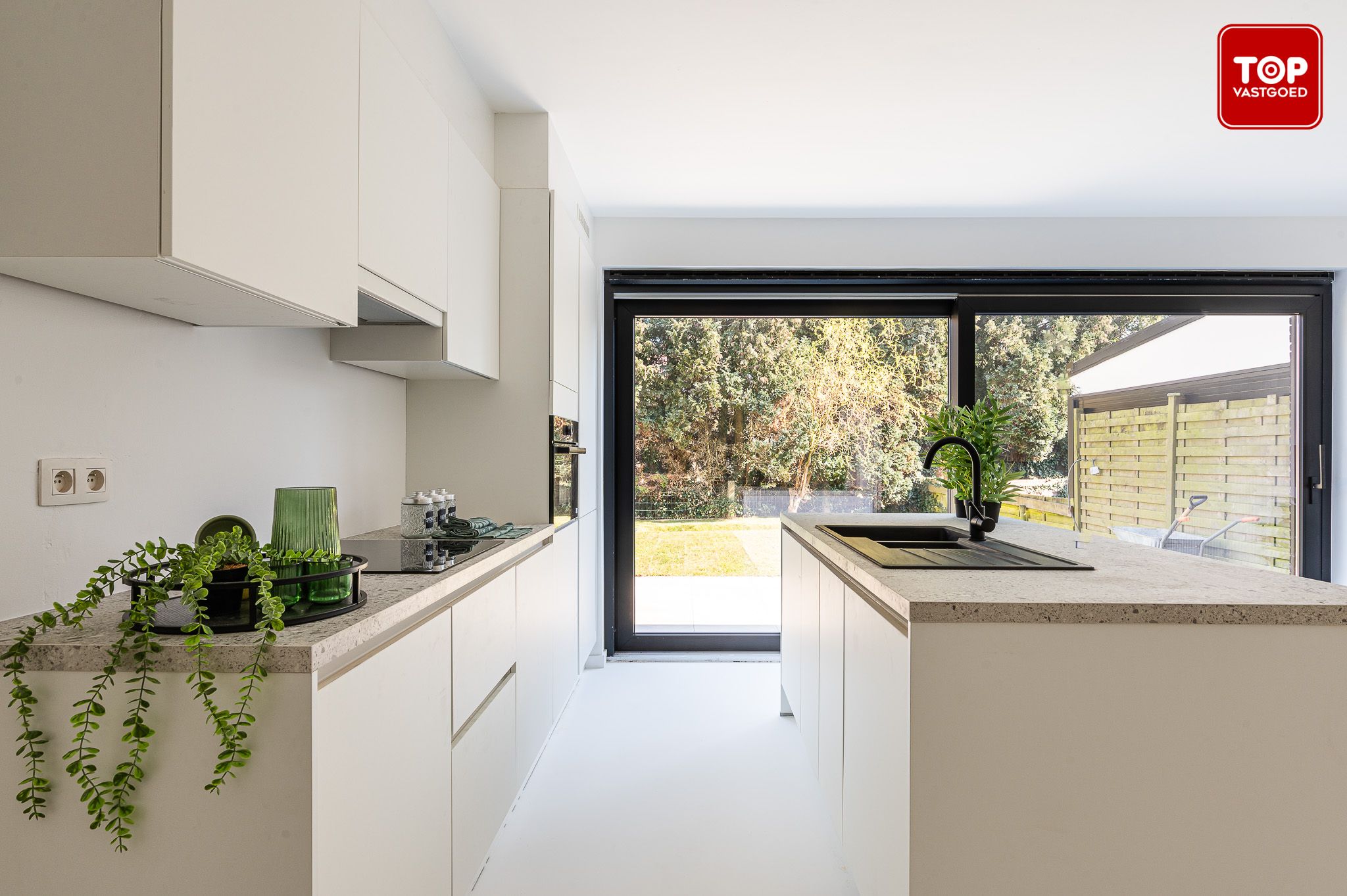 Lichtrijke nieuwbouwwoning met 3 slaapkamers en gezellige tuin foto 6