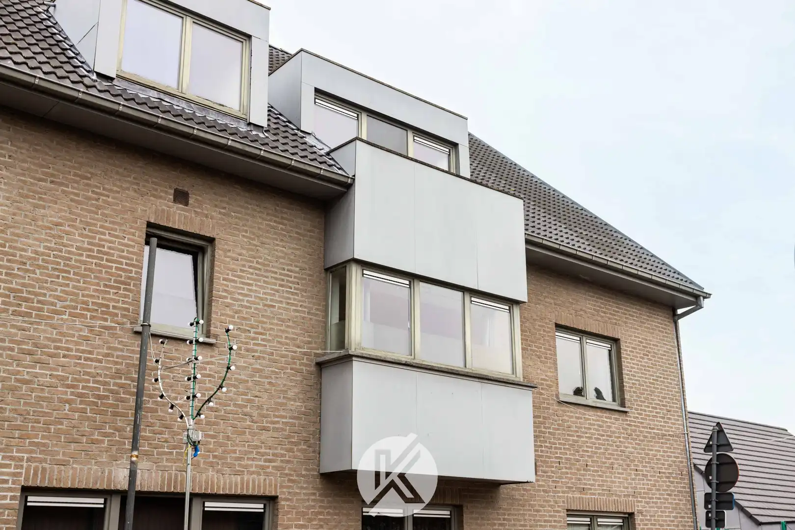 Stijlvol appartement met twee slaapkamers en staanplaats foto 19