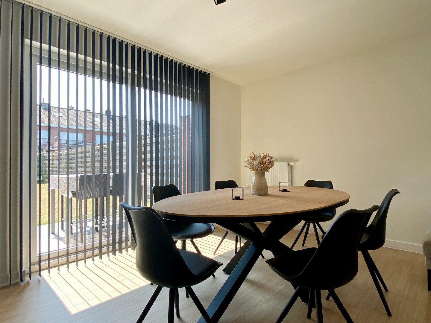 Gerenoveerde woning in doodlopende straat te Kuurne.  foto 7