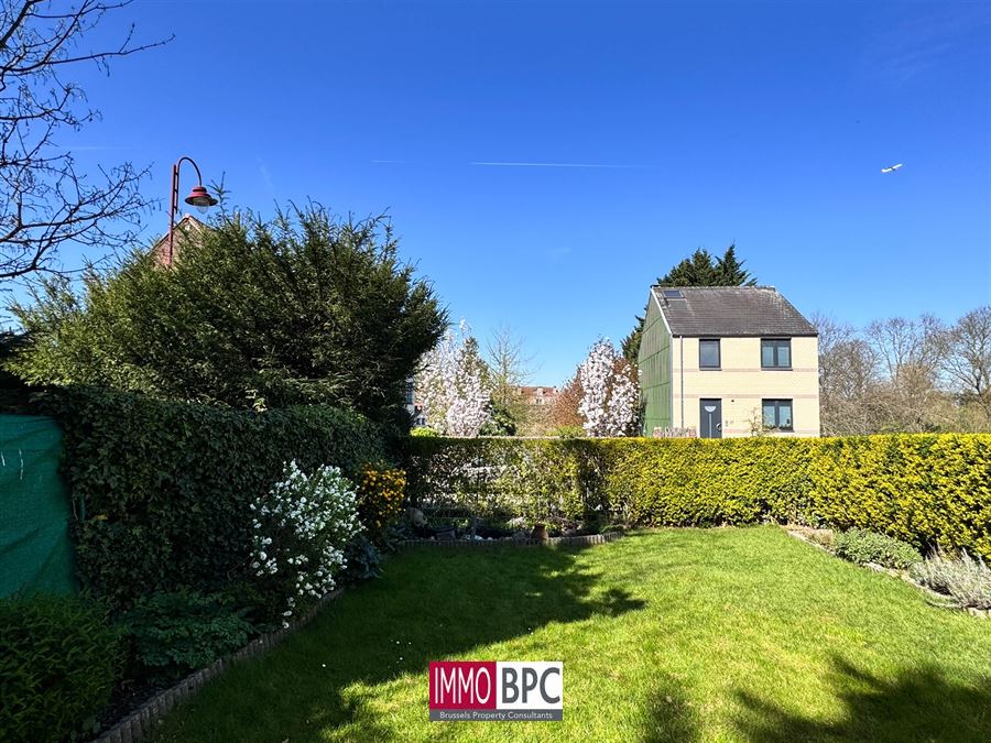 Ruime en charmante woning met zonnige tuin  foto 11