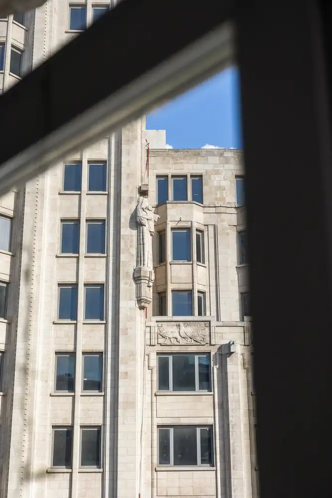 Stijvol en energiezuinig wonen in hartje Antwerpen, onder de iconische Boerentoren - 2 slk en 2 badk! foto 9