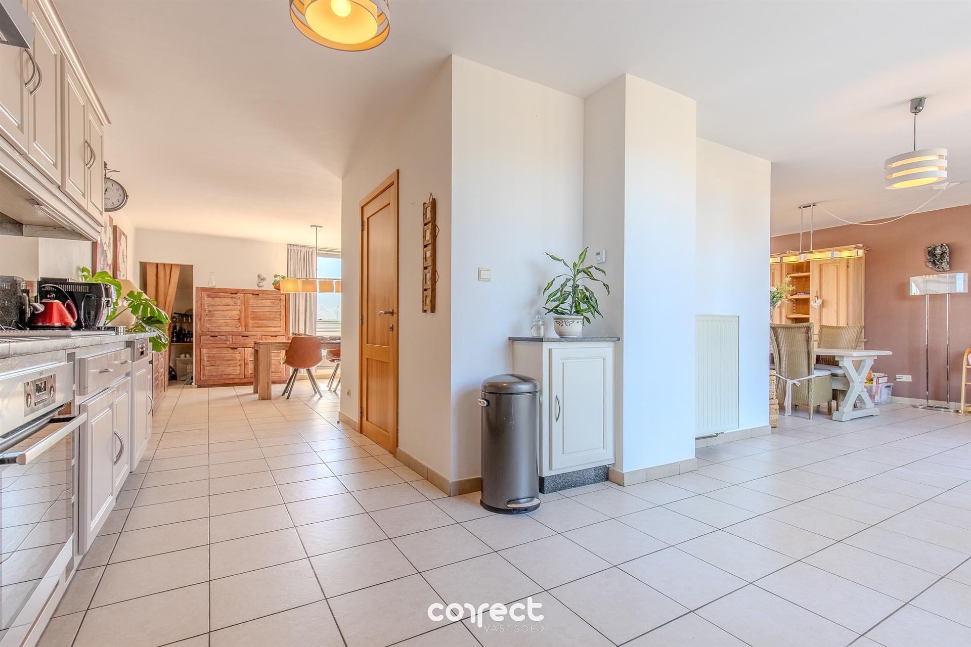 Ruim en energiezuinig duplex appartement Adinkerke foto 15