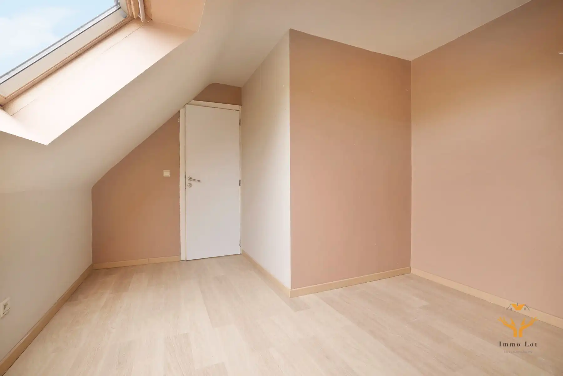 Duplex met 3 slaapkamers nabij centrum Berlare foto 8