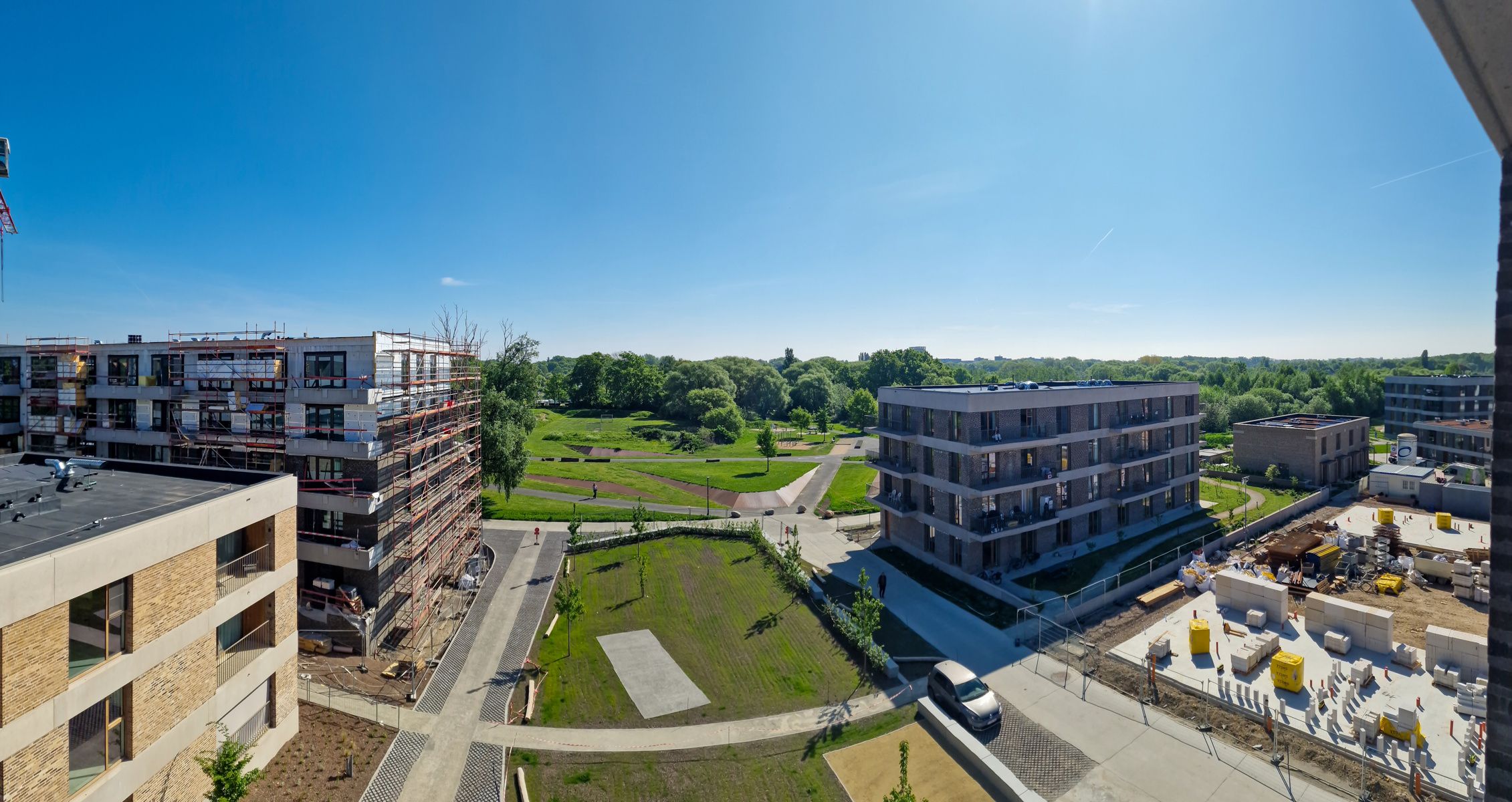 Rustig en comfortabel 2slpk appt. met zicht op park  foto 3