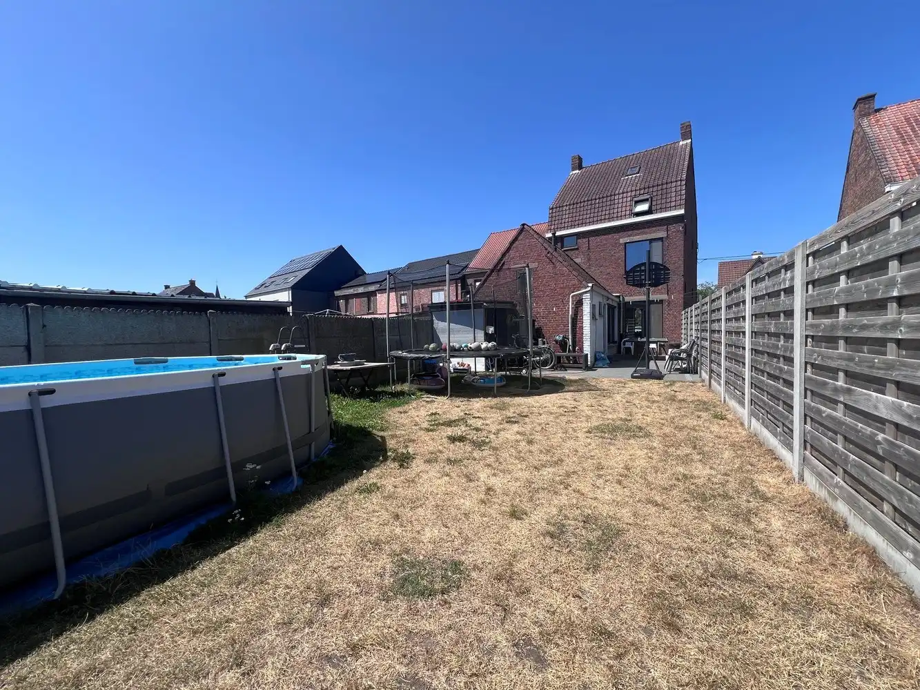 Volledig gerenoveerde woning met 5 slaapkamers foto 13