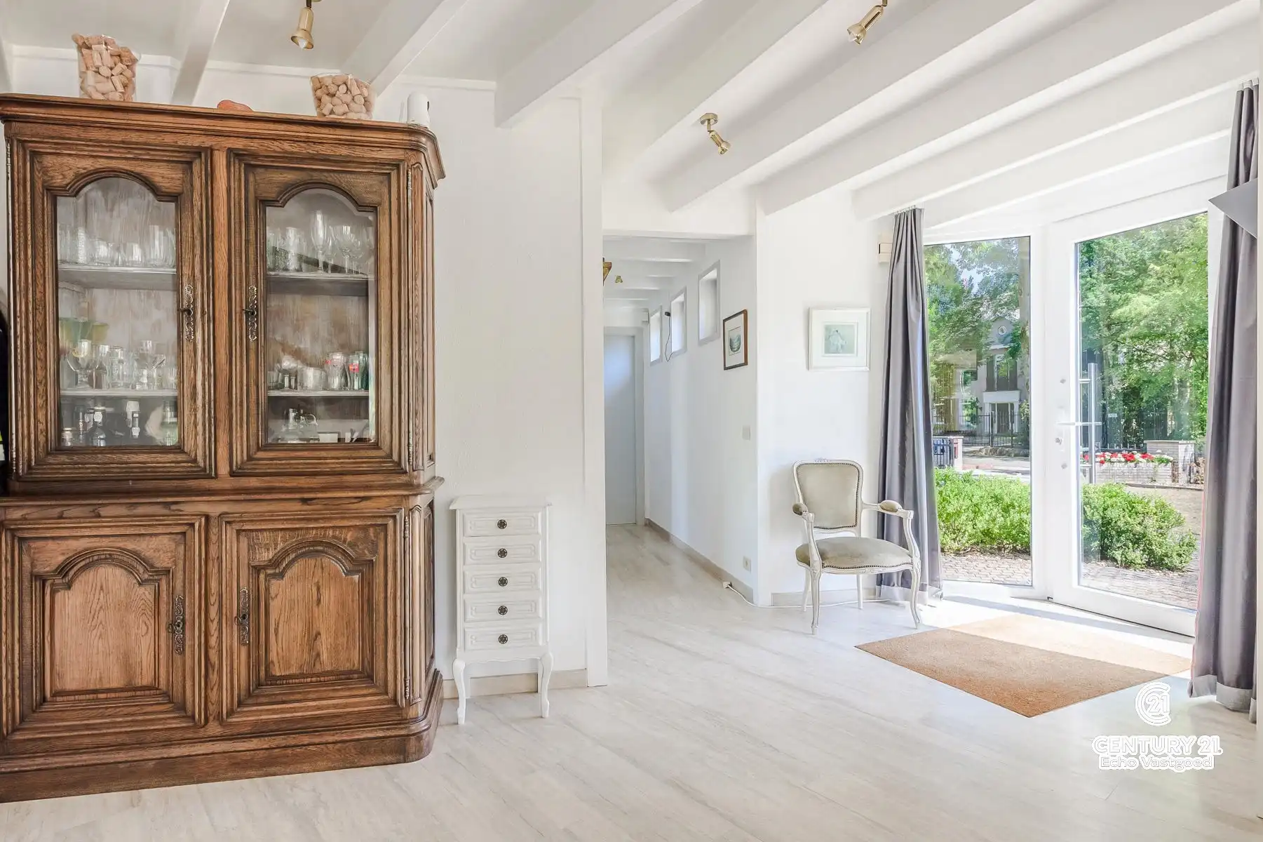 Onderhouden, energiezuinige gelijkvl. villa met mooie tuin foto 3