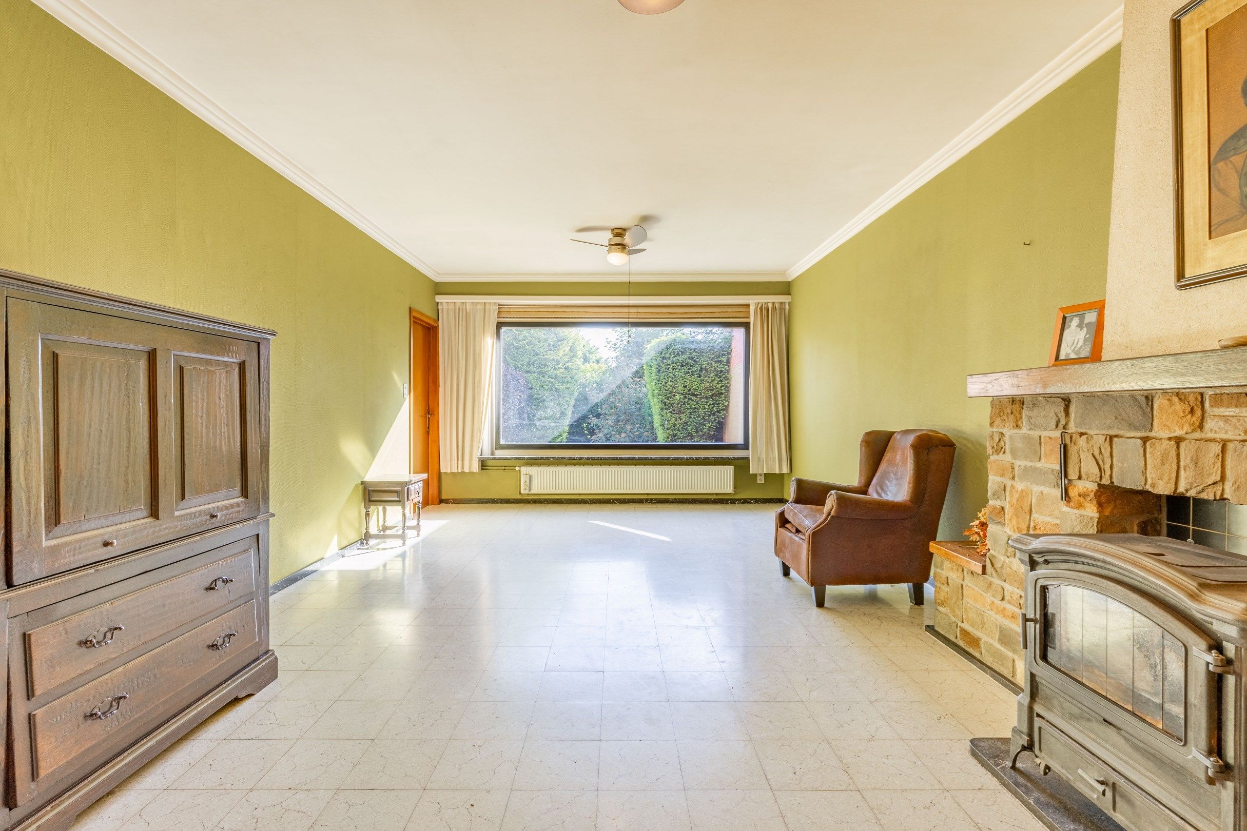 CENTRAAL GELEGEN WONING MET GARAGE foto 4