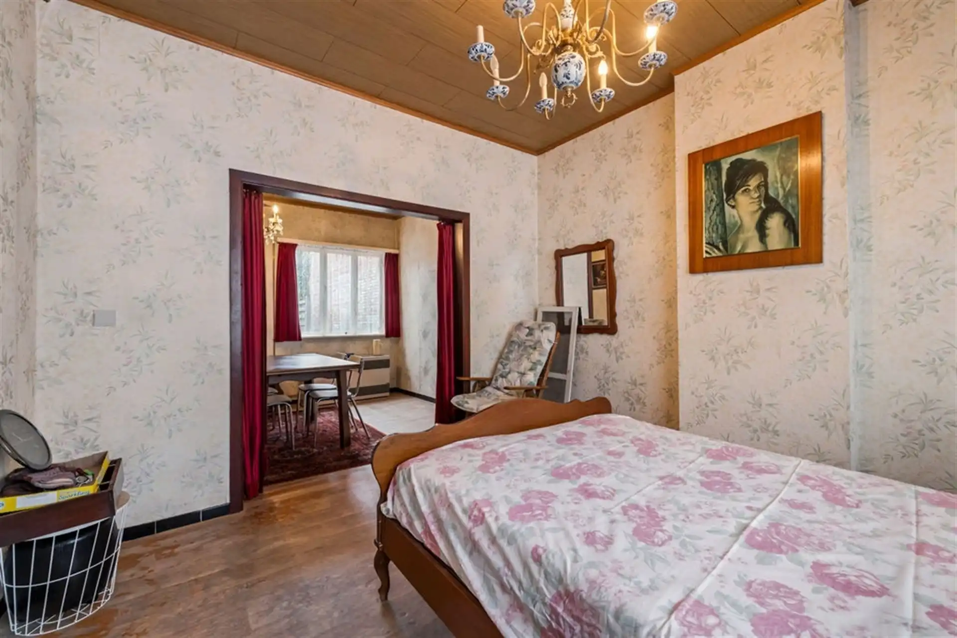 Potentiële gezinswoning of 2 bouwgronden in het hartje van Sint-Gillis-Waas foto 5