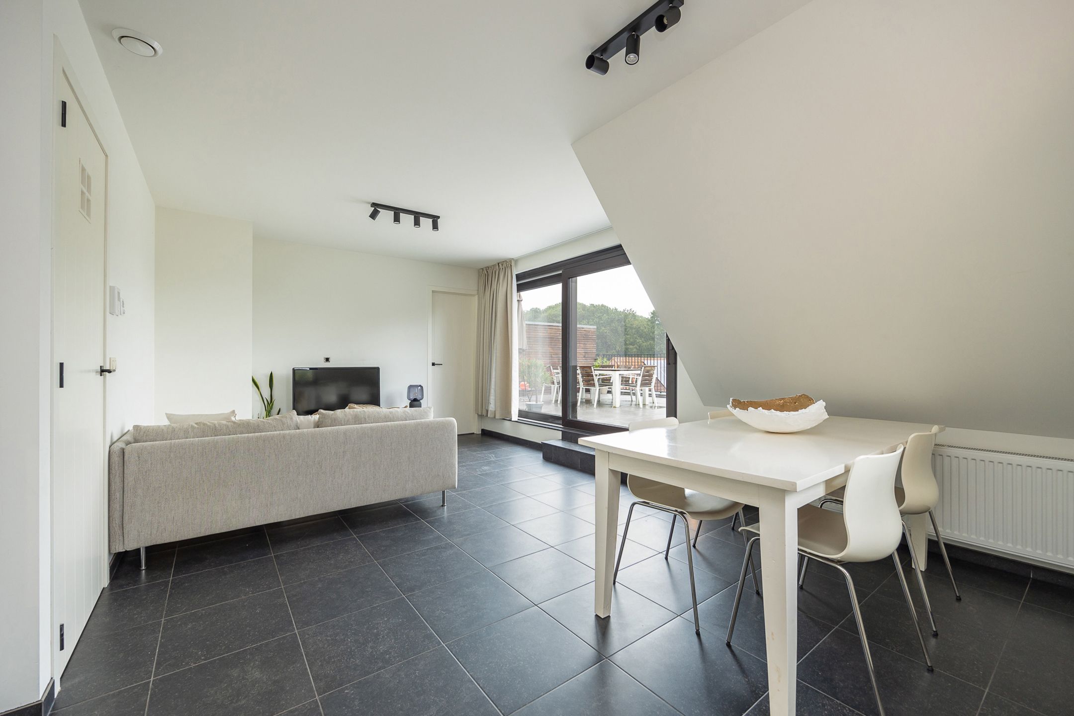 Recente penthouse met ruim terras te huur in Westmalle.  foto 8