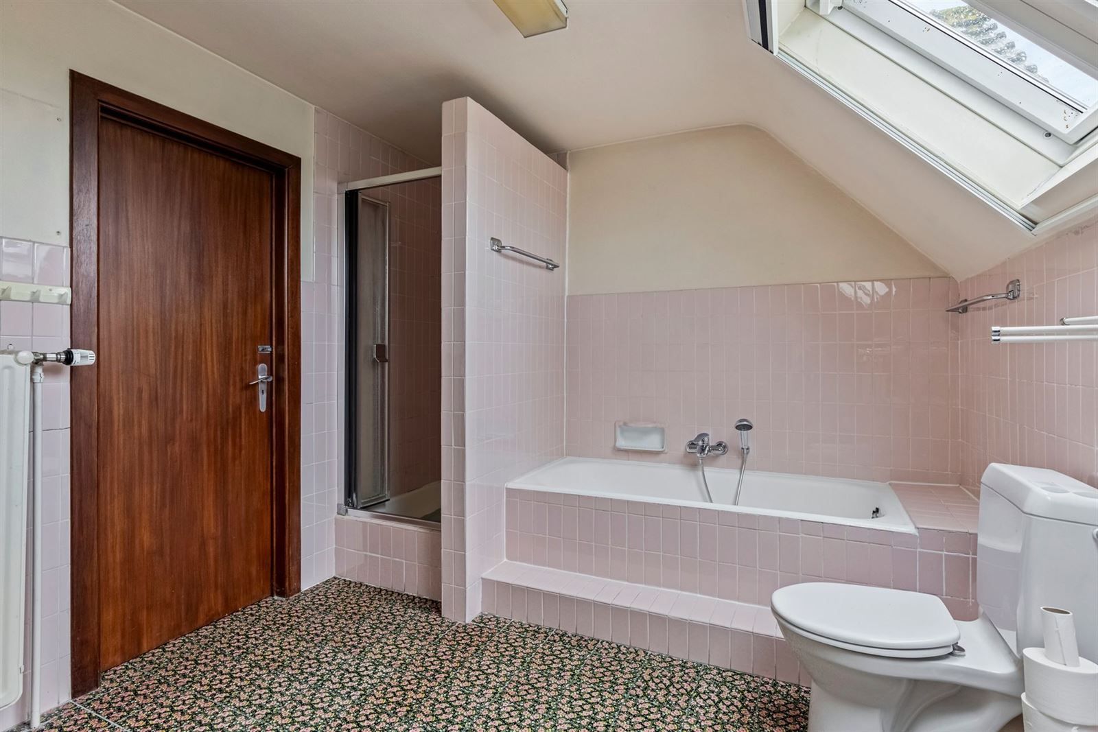 Ruime villa te koop in oase van rust foto 20