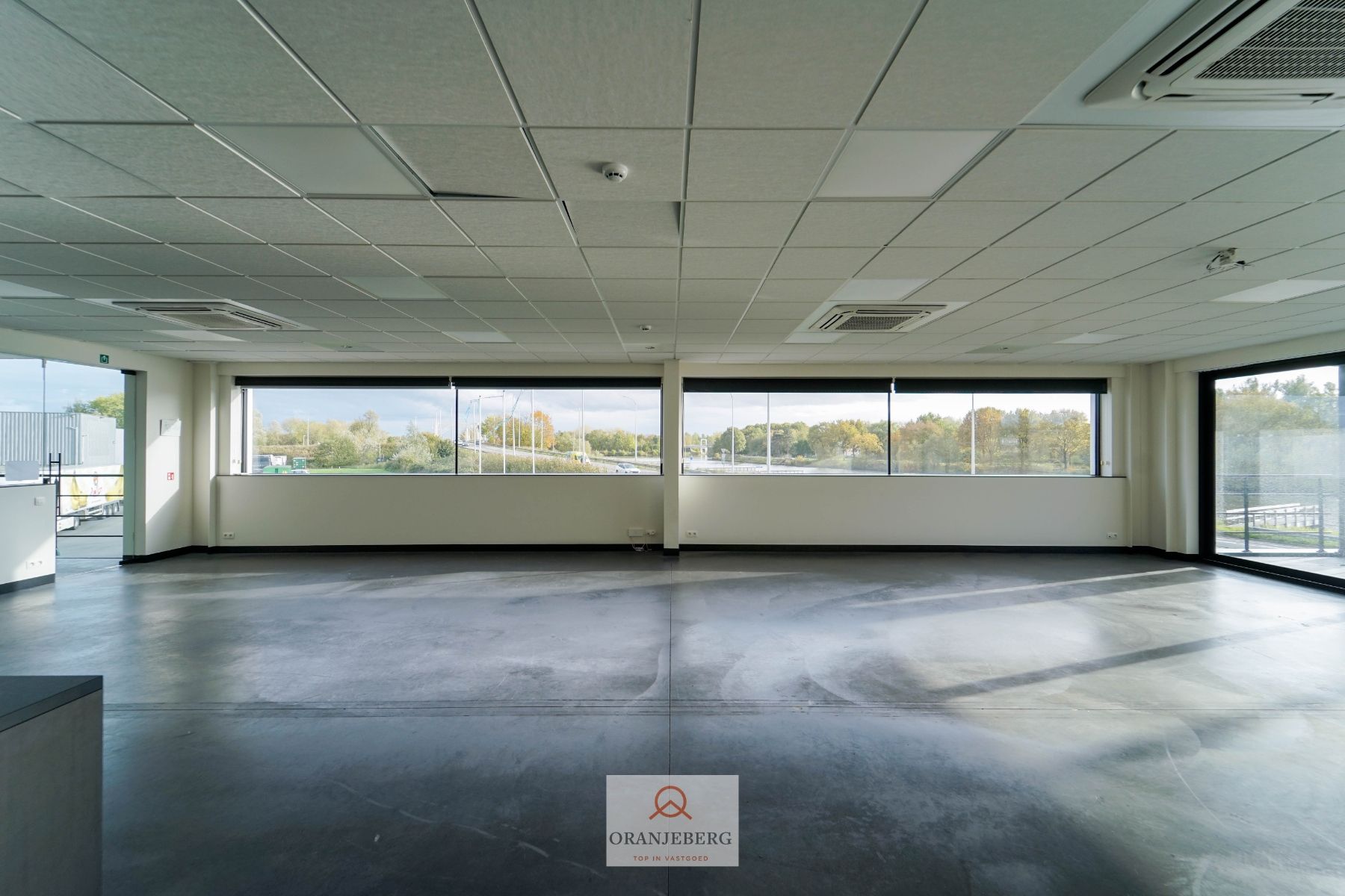 4 ruime en moderne kantoorruimtes te HUUR in EVERGEM foto 17