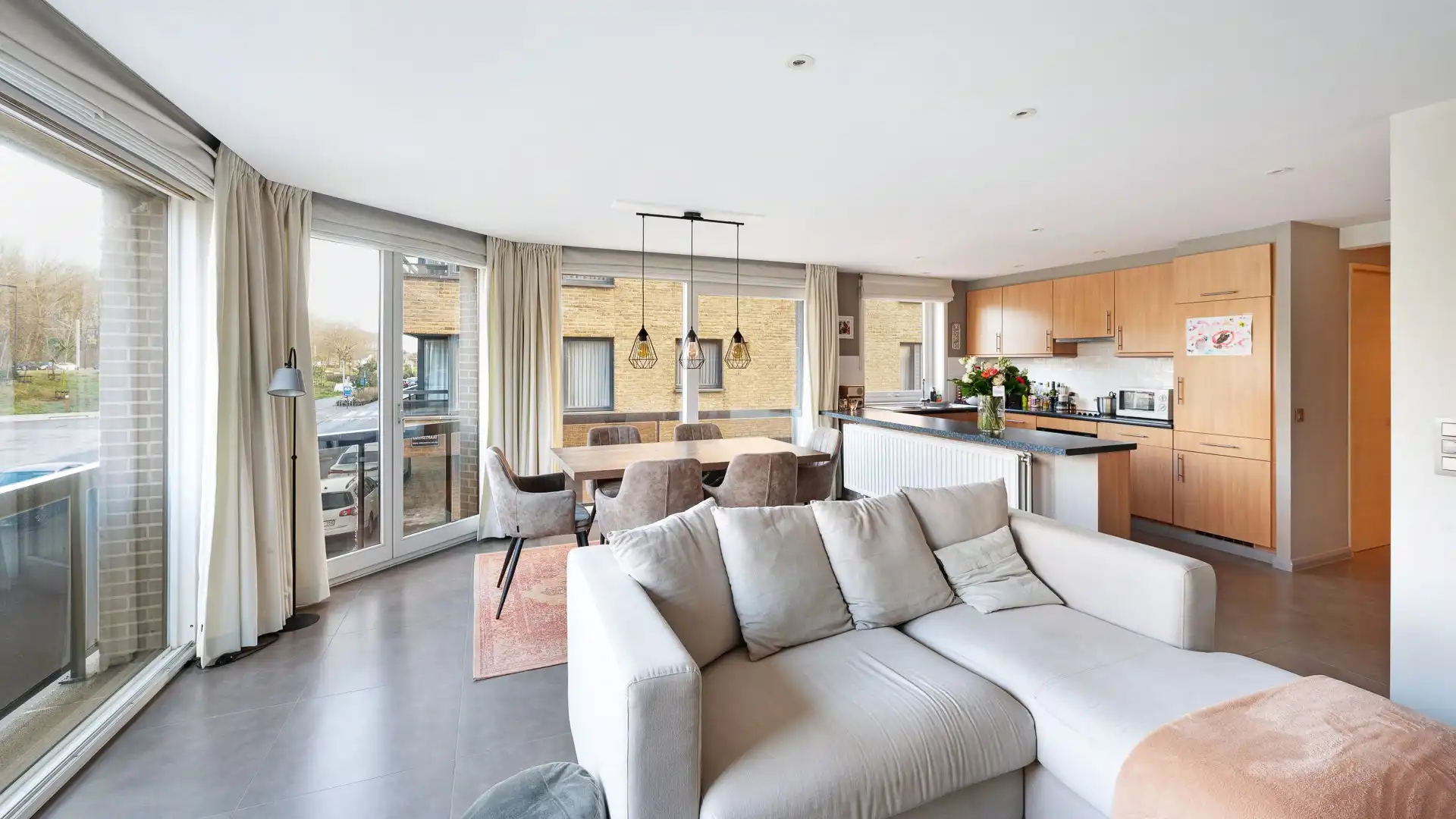 Mooi hoekappartement met open zichten te Heist foto 2