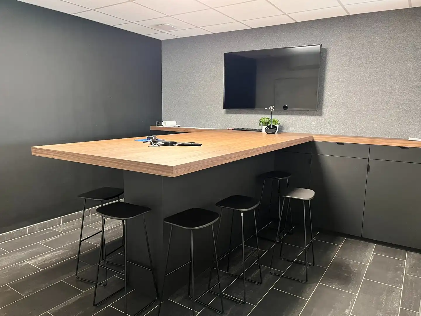 Gelijkvloers handelspand van 174 m² foto 19