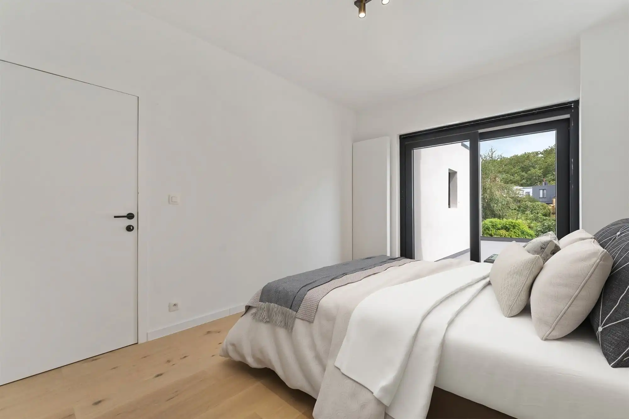 Gerenoveerde woning aan het Boelaerpark met tuin en garage foto 17