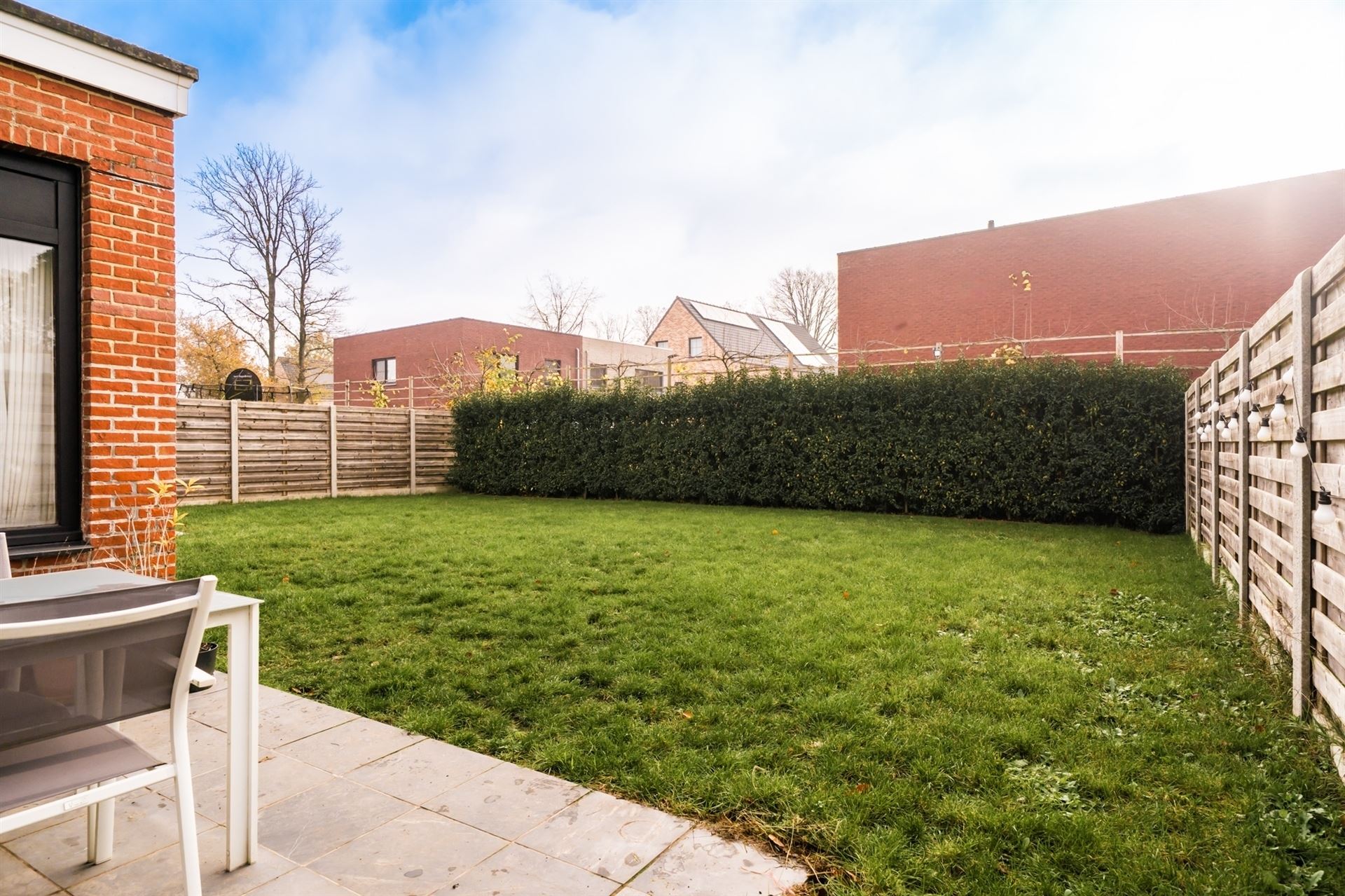 Gezellige woning met open keuken en tuin top ligging!  foto 3