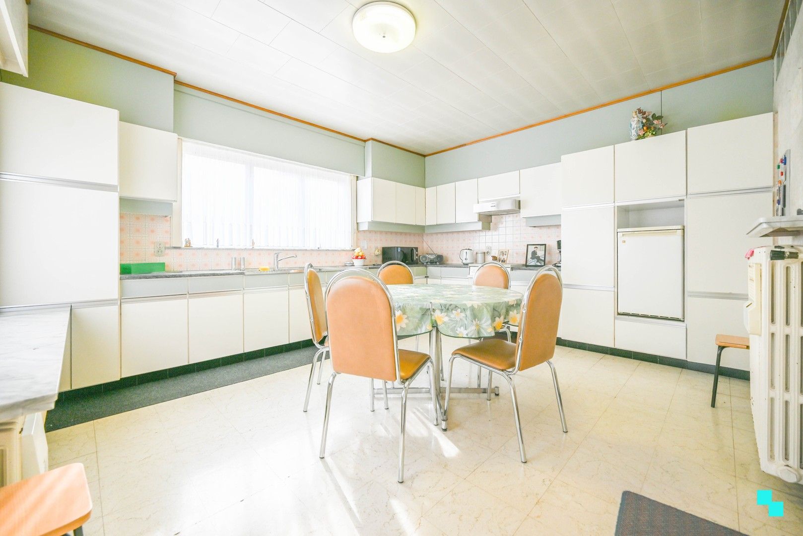 Hoekpand met 4 slaapkamers te Desselgem foto 9