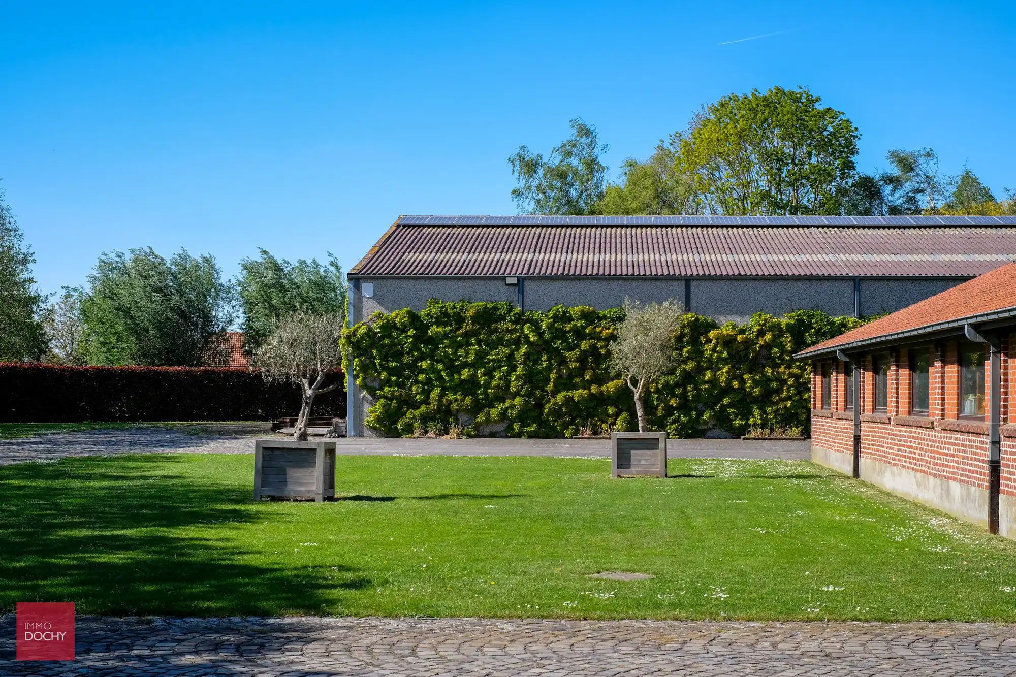 Vierkantshoeve met paardenaccommodatie op ca. 5,3ha foto 9