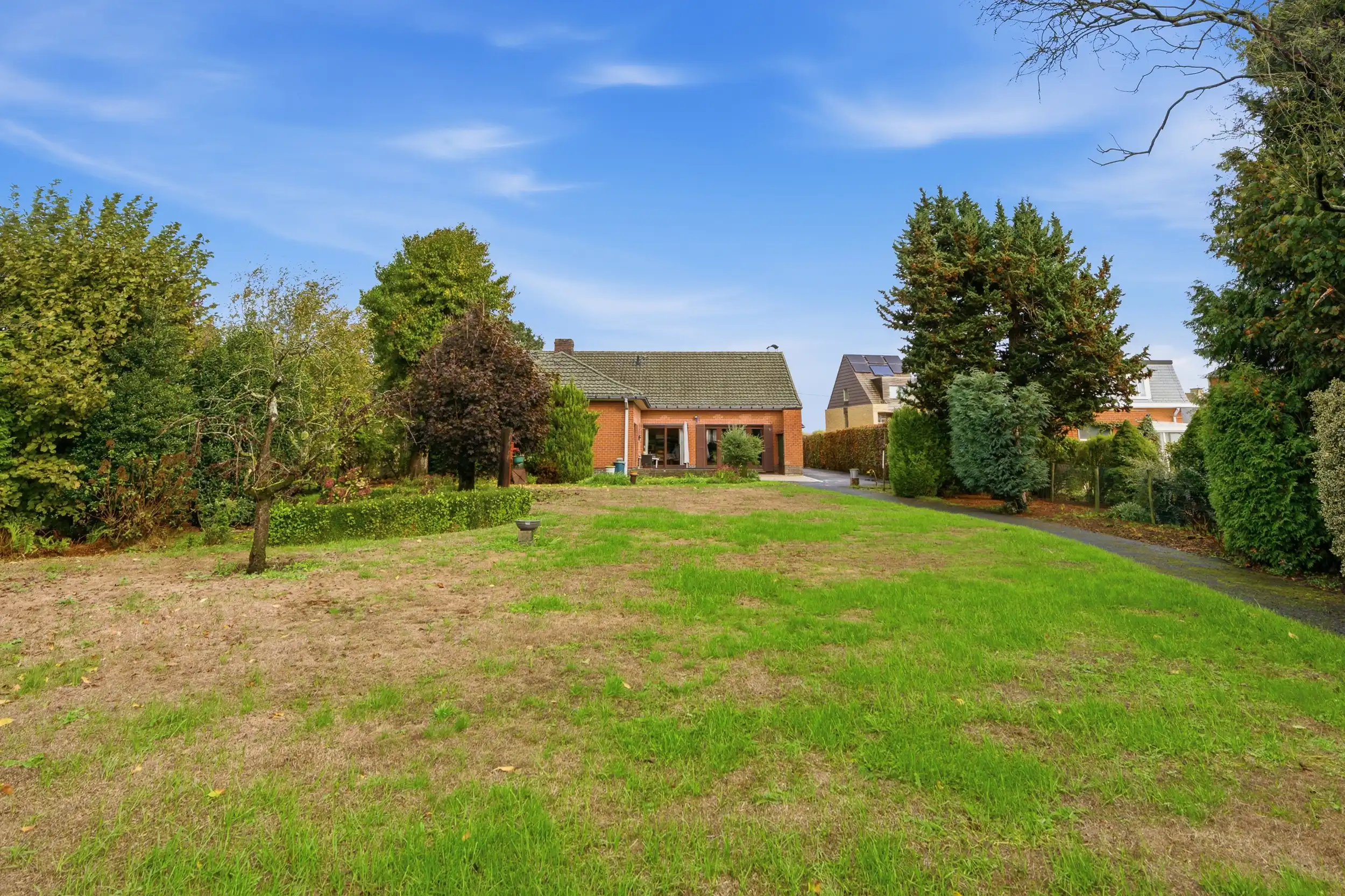Statige bungalow op ruim perceel van 1850 m2 in Belzele foto 15