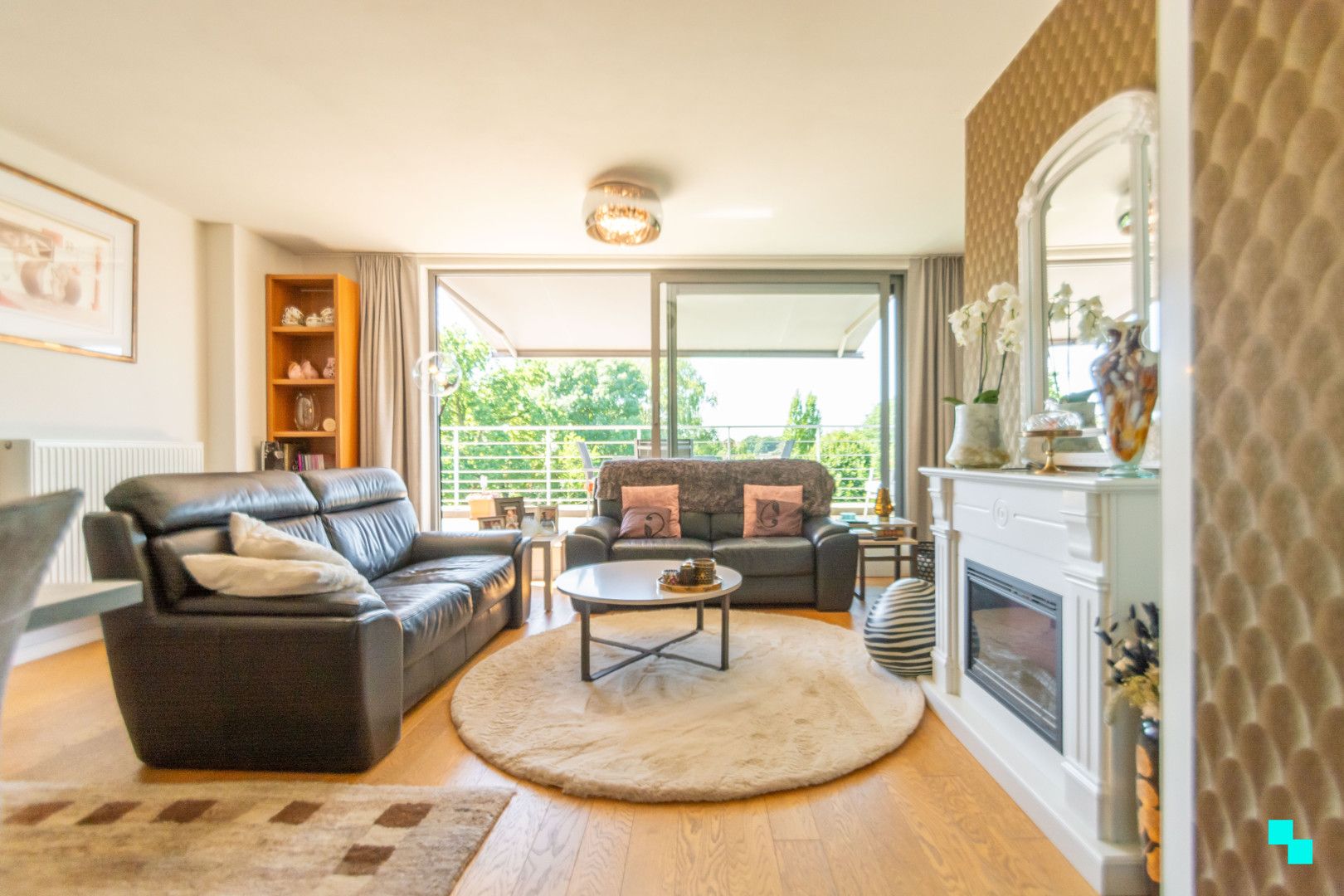 Tweeslaapkamerappartement met ruim terras in het dorp van Merelbeke foto 6