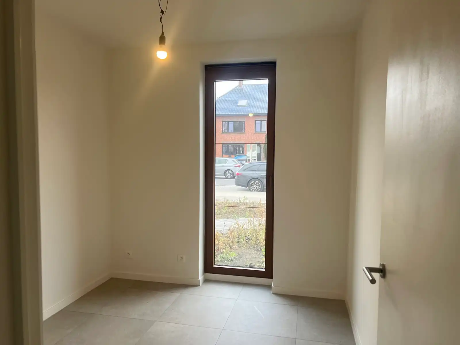 Recent GLV 2 slpk app met tuin en 2 autostaanplaatsen foto 7