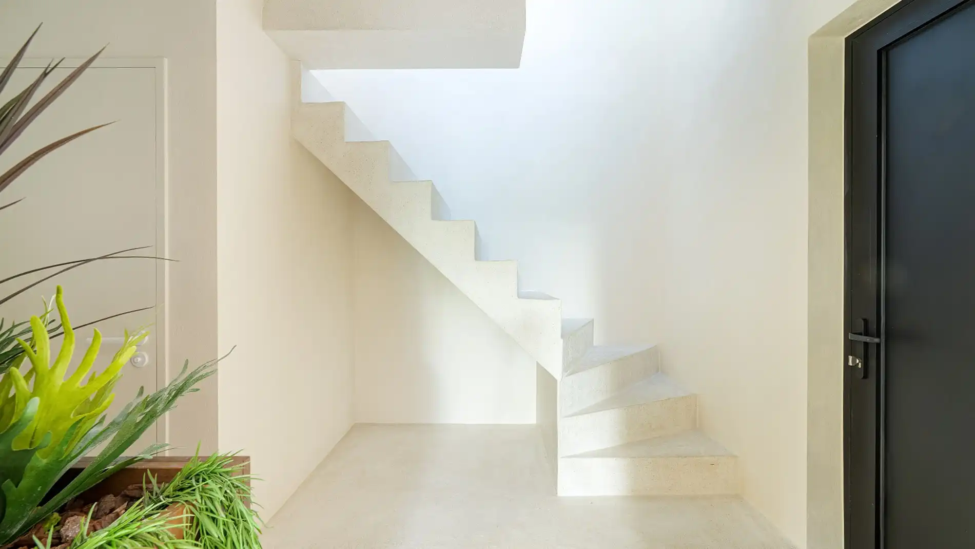 Alleenstaande en luxueus gerenoveerde villa op een rustige en residentiële ligging in Knokke foto 18