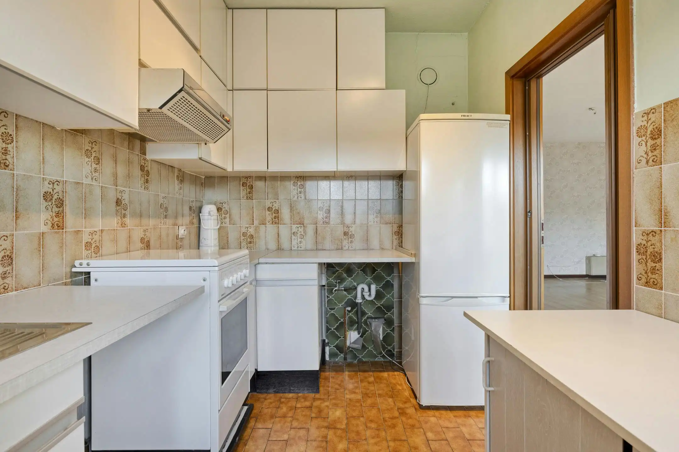 Te renoveren appartement met 2 slaapkamers te koop in Wilrijk  foto 8