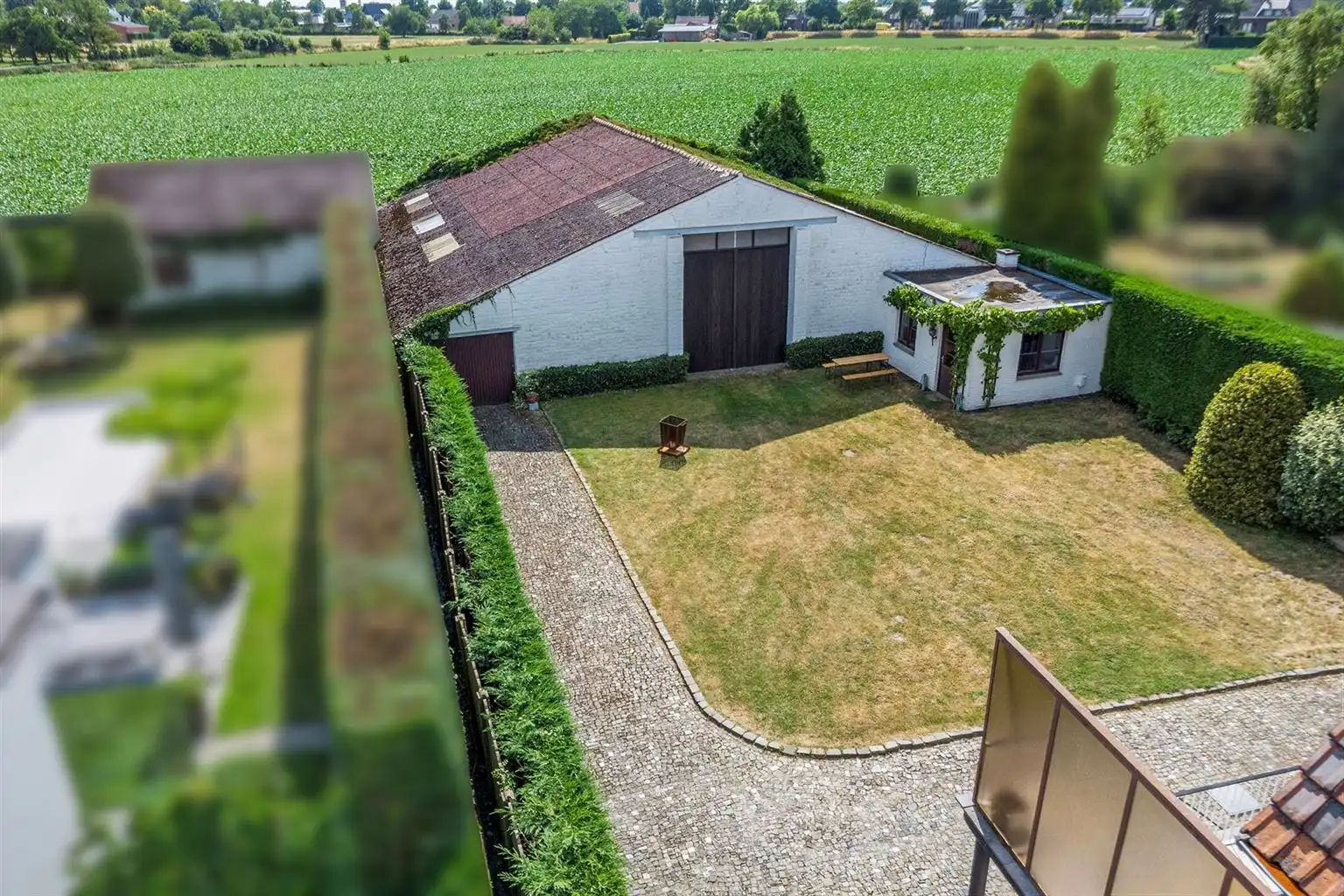 Uniek perceel van 11a42ca met woning en achterliggende loods op toplocatie in Aldeneik – Maaseik.  foto 4