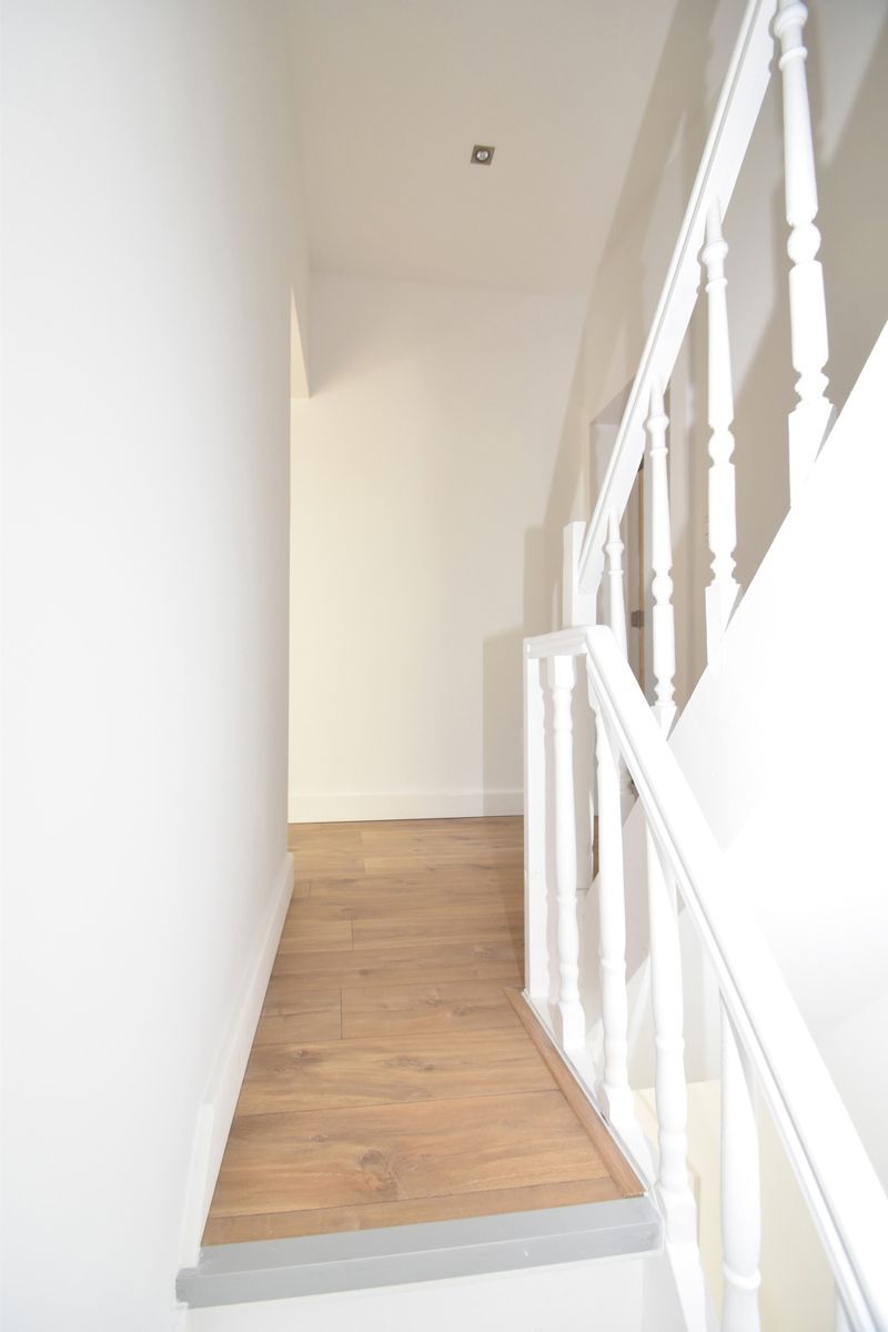 Recente woning met 3 slaapkamers, ruime badkamer en koertje  foto 11