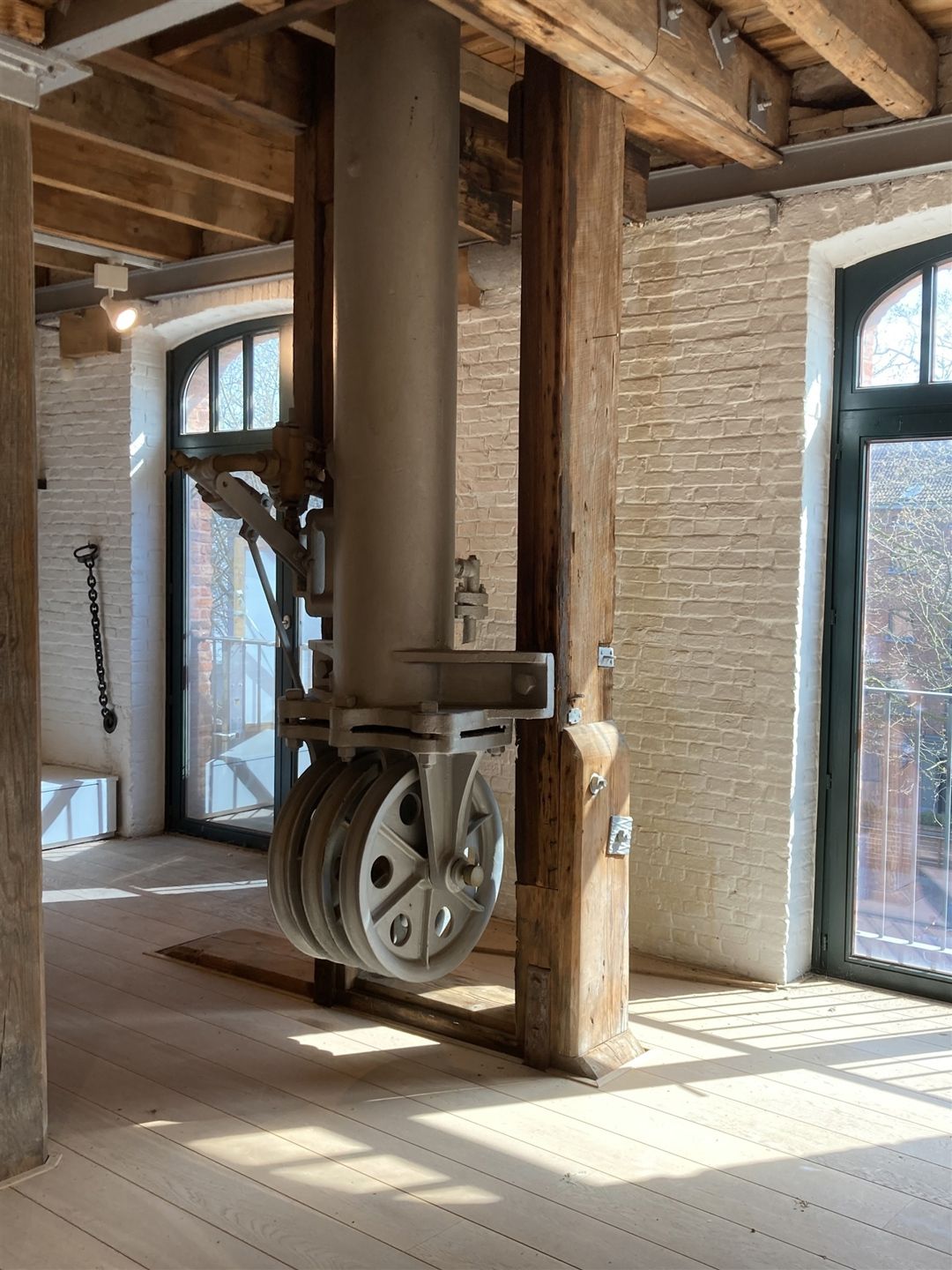 Kantoor 508m² te huur foto 8