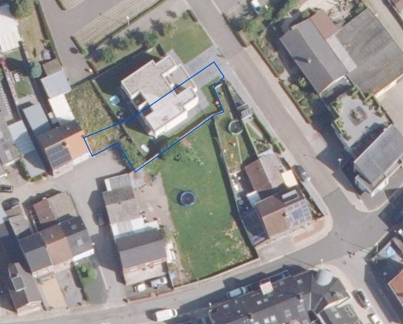 Moderne woning met garage en dubbele toegang in hartje Lanaken foto 14