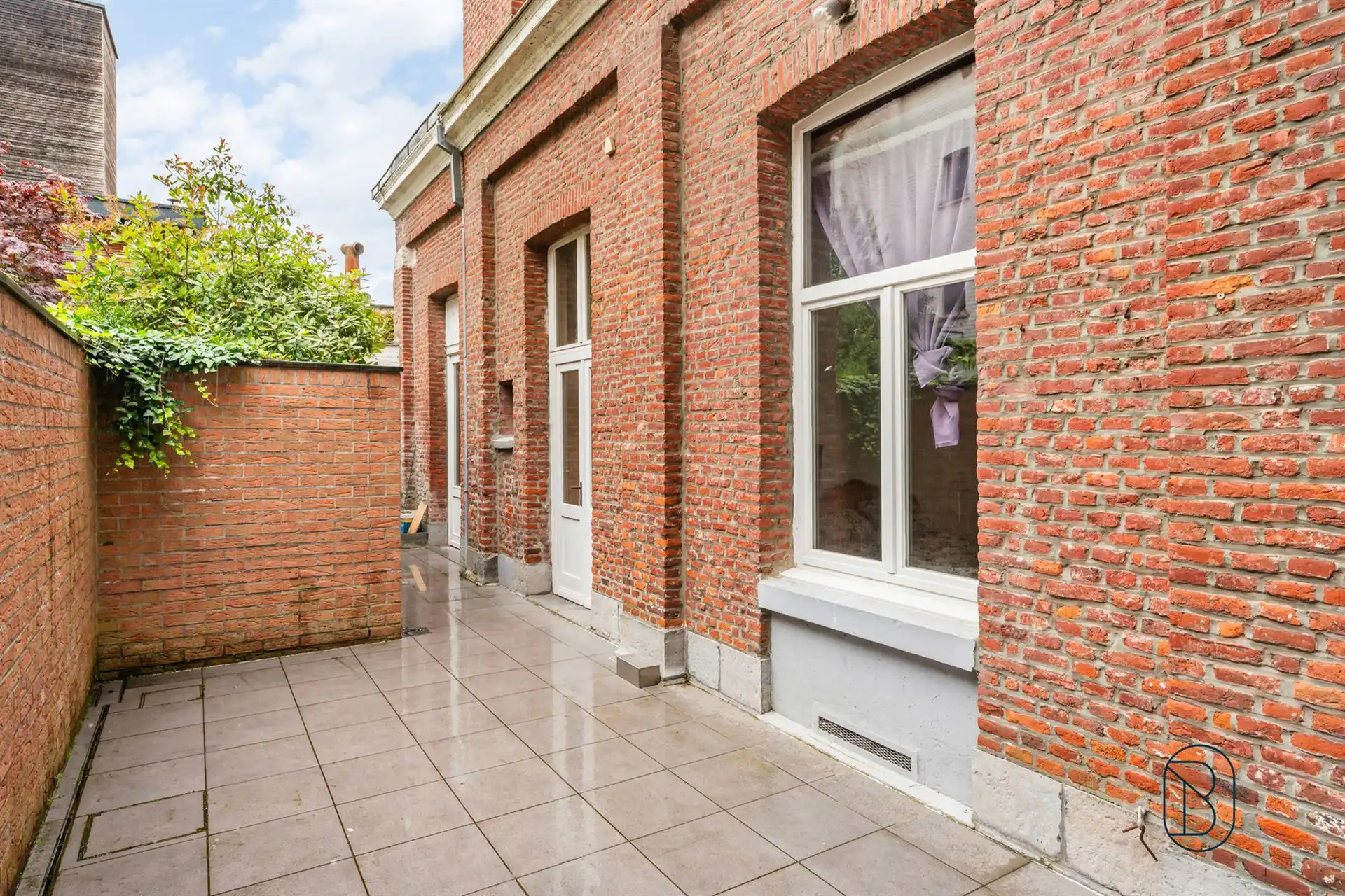 Topgelegen commerciele eigendom + woonst foto 28
