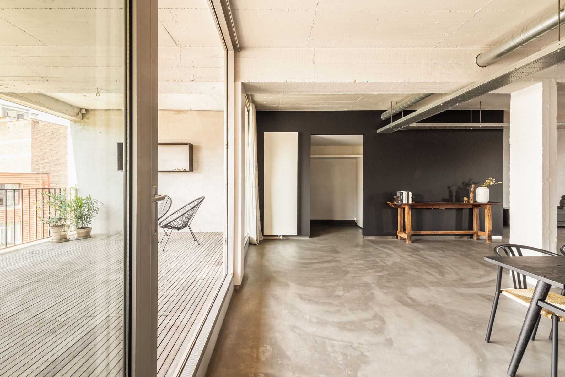 Loft met 2 slaapkamers en mega terras in Zurenborg foto 2