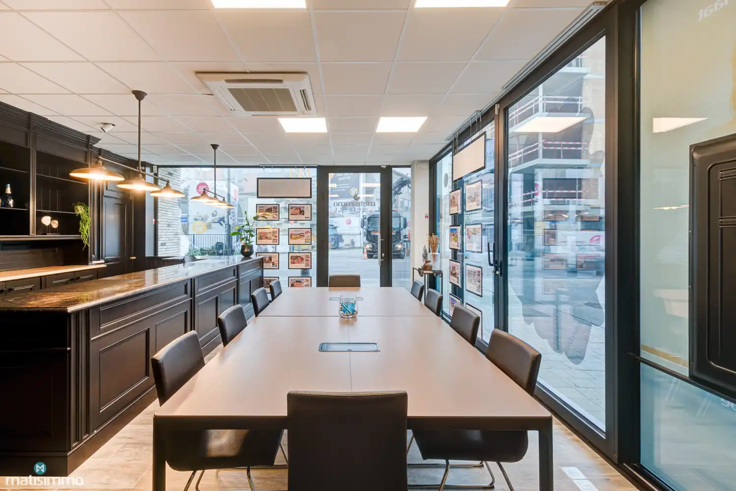 INSTAPKLAAR HANDELSPAND/KANTOORRUIMTE MET EEN UITSTEKENDE LIGGING TE HASSELT foto 5