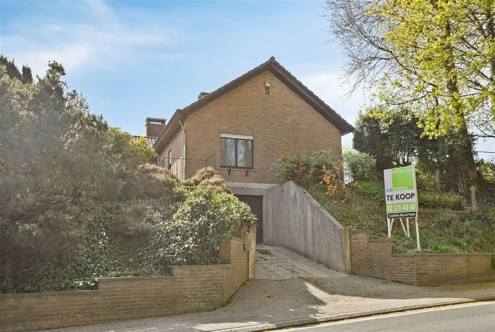 Hoofdfoto van de publicatie: Woning met 3 slaapkamers en bureau te Alsemberg