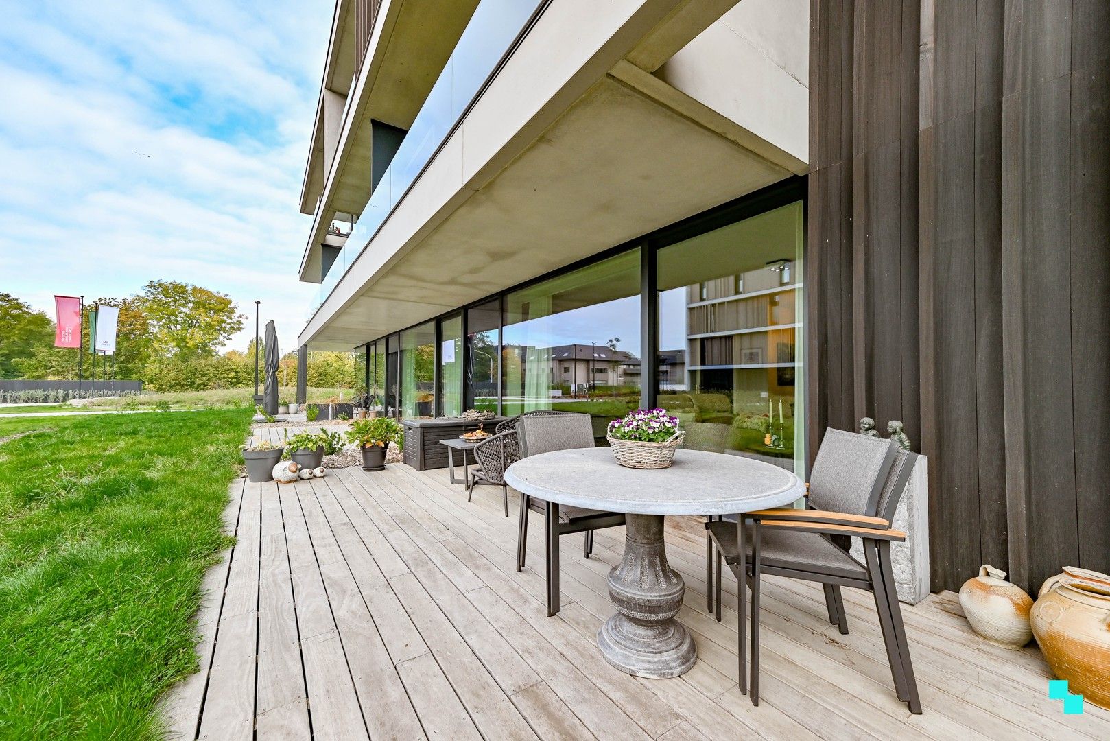 Uniek gelijkvloers éénslaapkamerappartement te Izegem foto 14