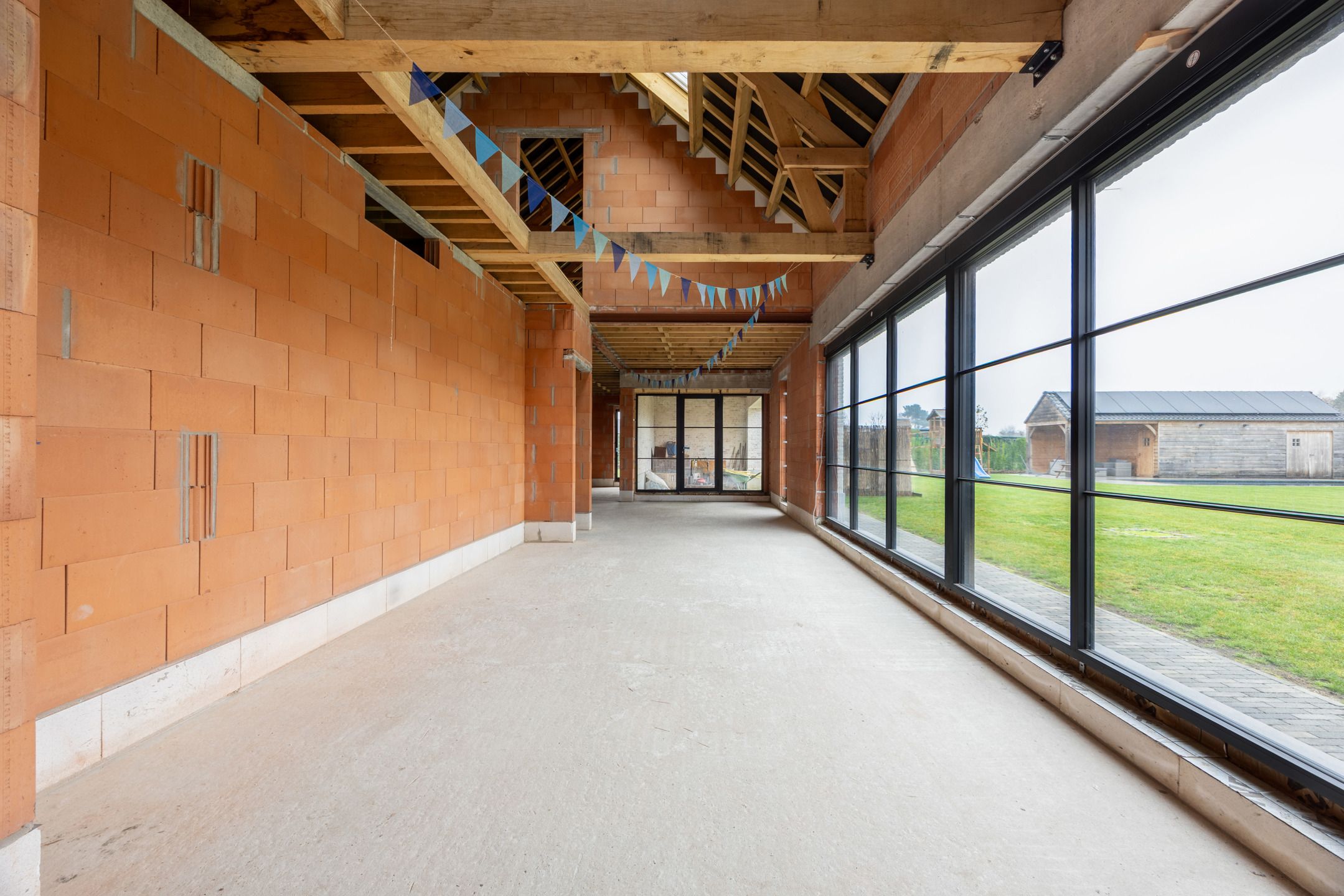 Langgevelhoeve met bijgebouw op rustige landelijke locatie foto 16