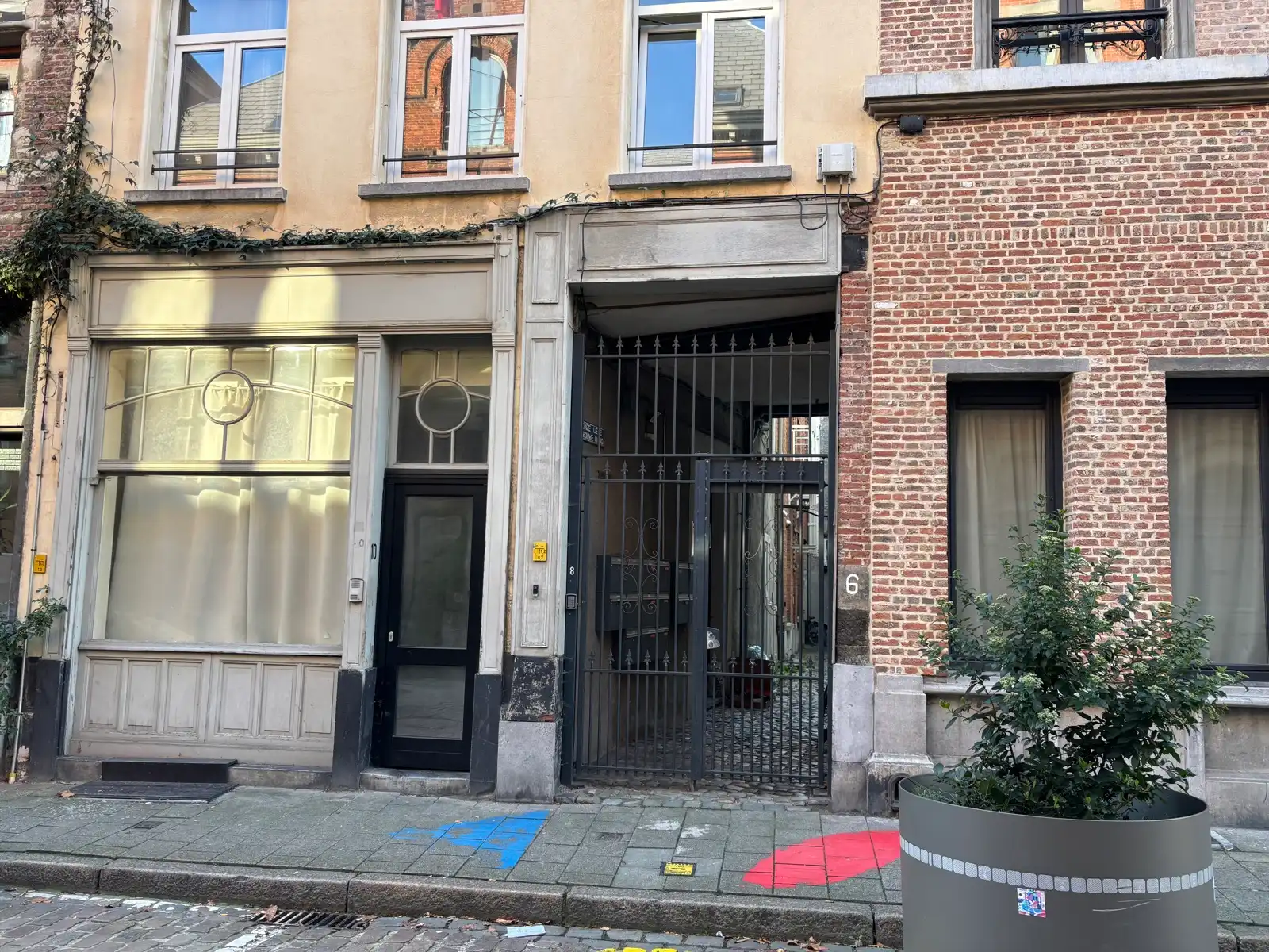 Gerenoveerd studentengebouw met zes studio's foto 6