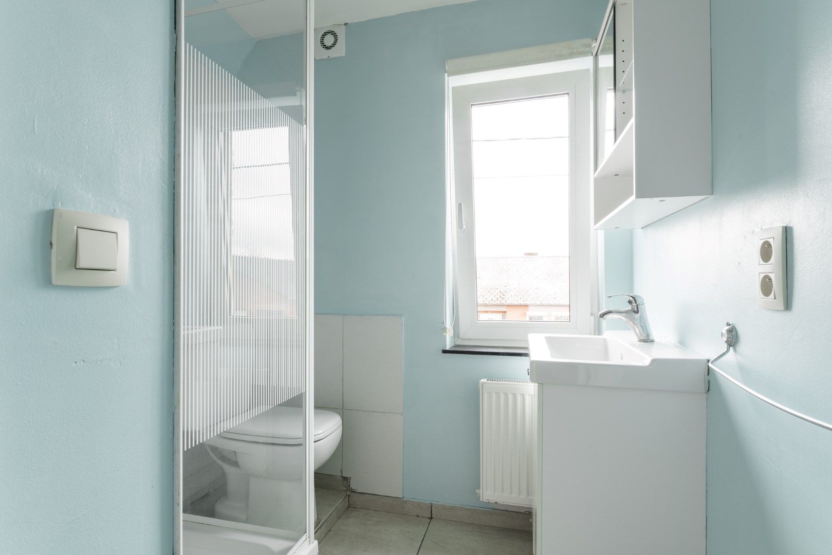 IN OPTIE!!! - Instapklare woning te koop met 3 slaapkamers! foto 19