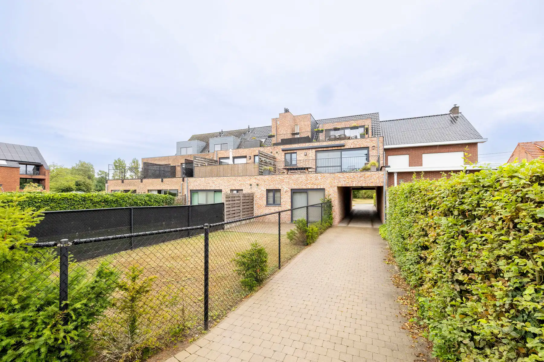 App (label A) met 2 slpk, ruim terras en carport foto 19