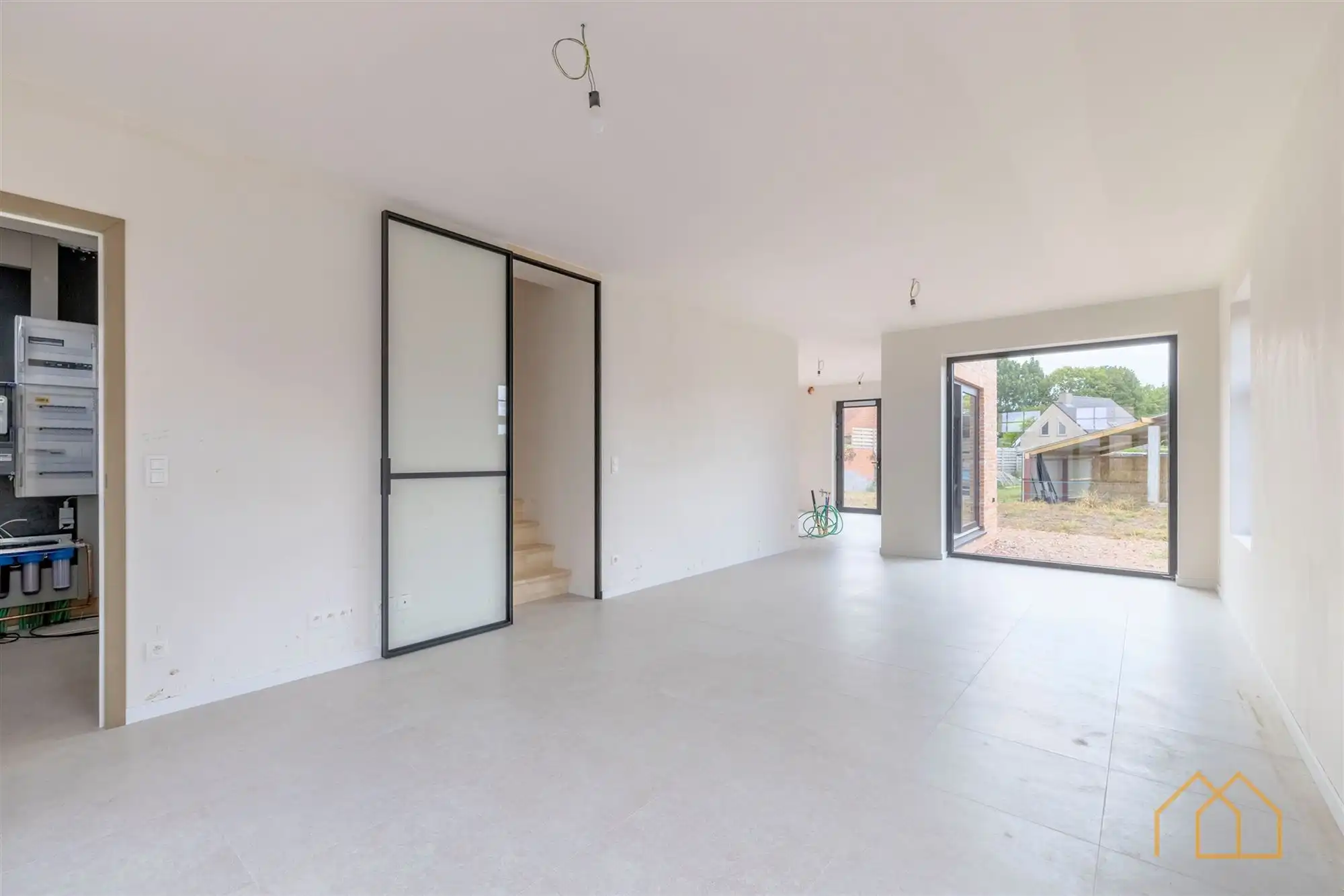 Nieuwbouw van 180m² met oprit en terras - 4slk mogelijk foto 4