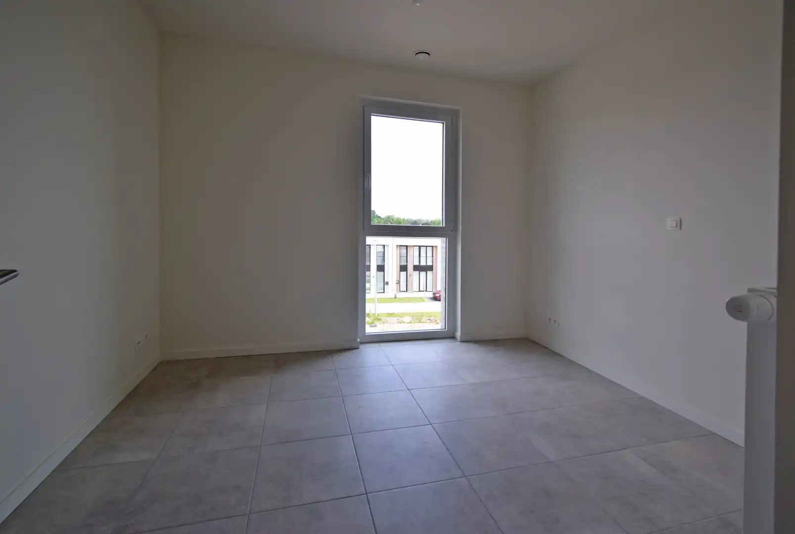 INSTAPKLAAR NIEUWBOUWAPPARTEMENT MET RUSTIGE LIGGING foto 8