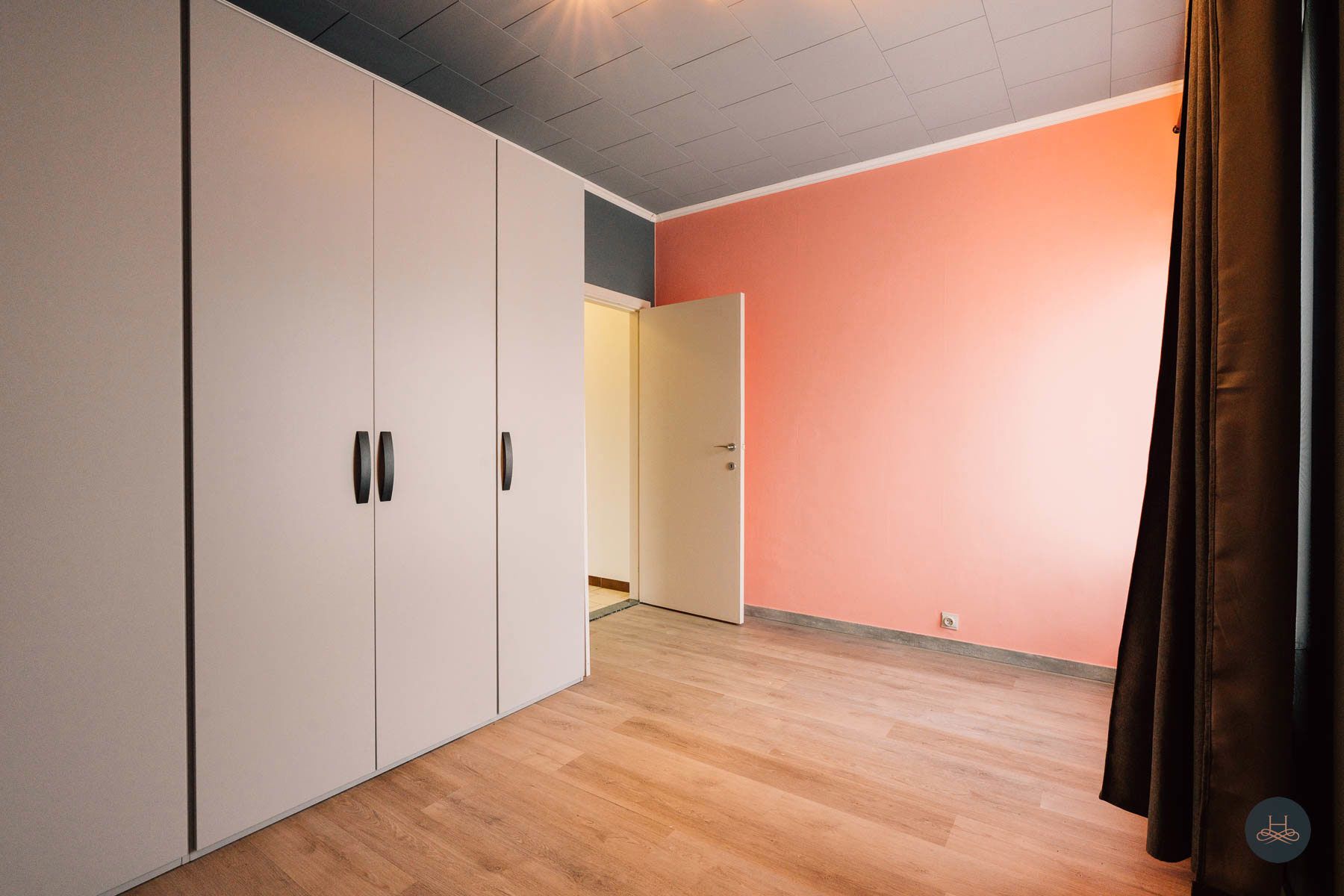 Vrijstaande, karaktervolle woning op ruim perceel  foto 18