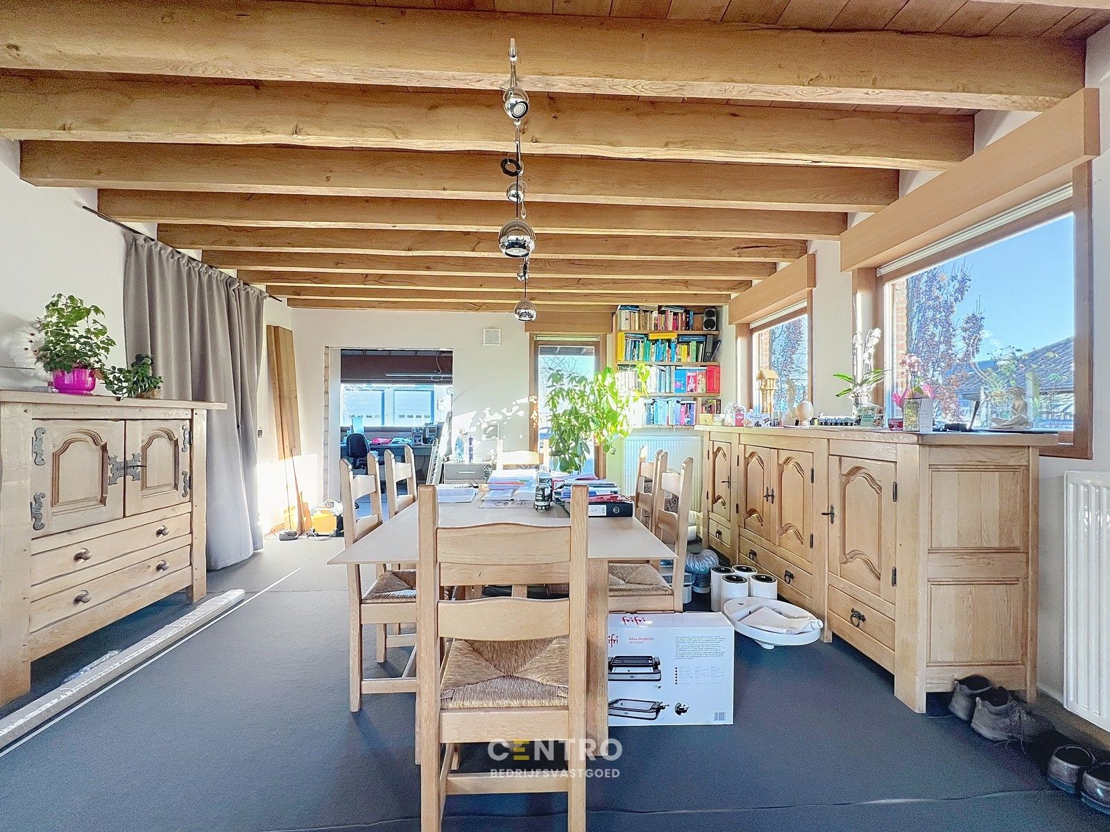 Zeldzame opportuniteit: LOODS/ATELIER 516 m² + ruime ALLEENSTAANDE woning 250 m² op rustig bedrijventerrein vlakbij Roeselare (EPC: A) ! foto 21