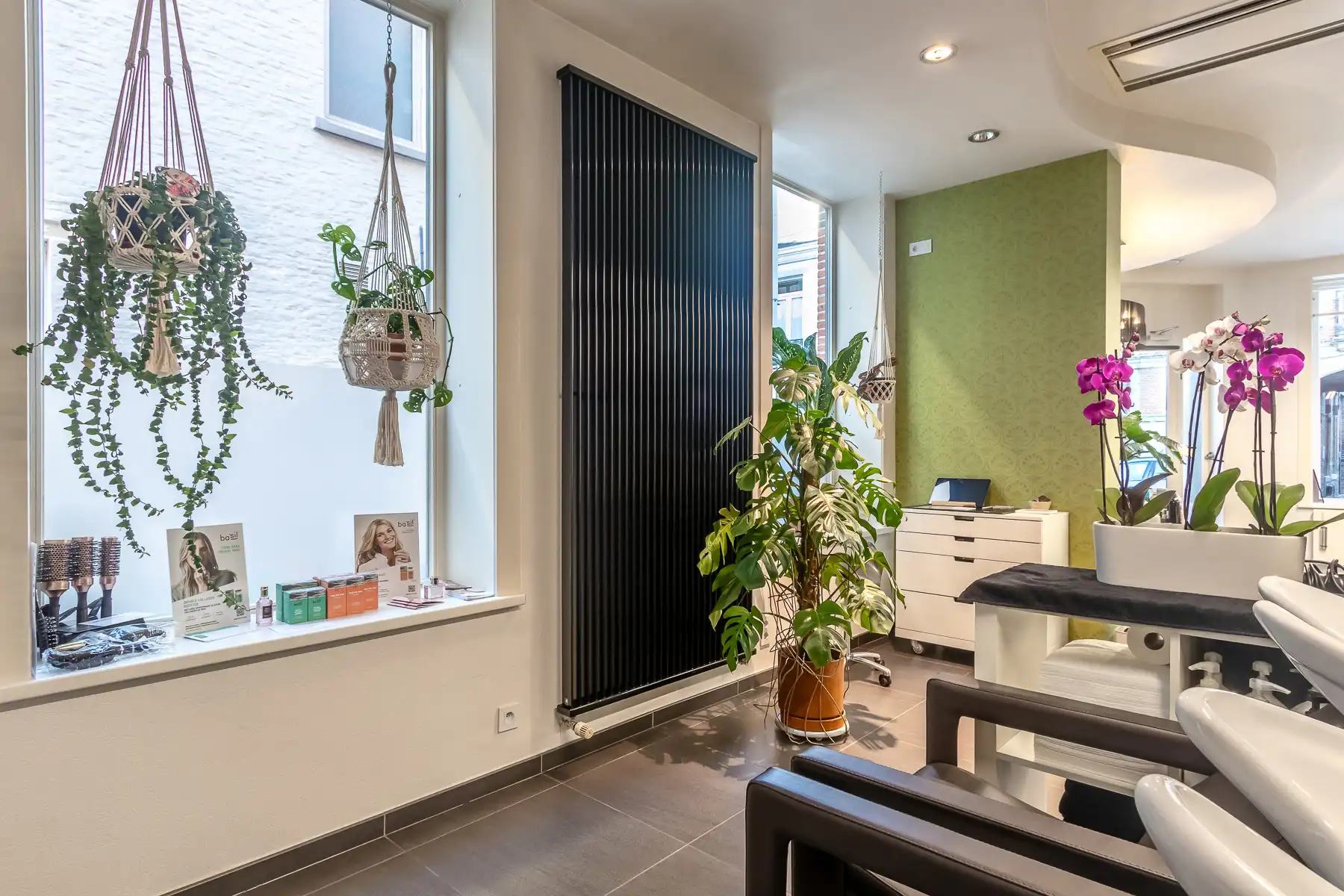 Investeringspand met handelsruimte en twee appartementen foto 6