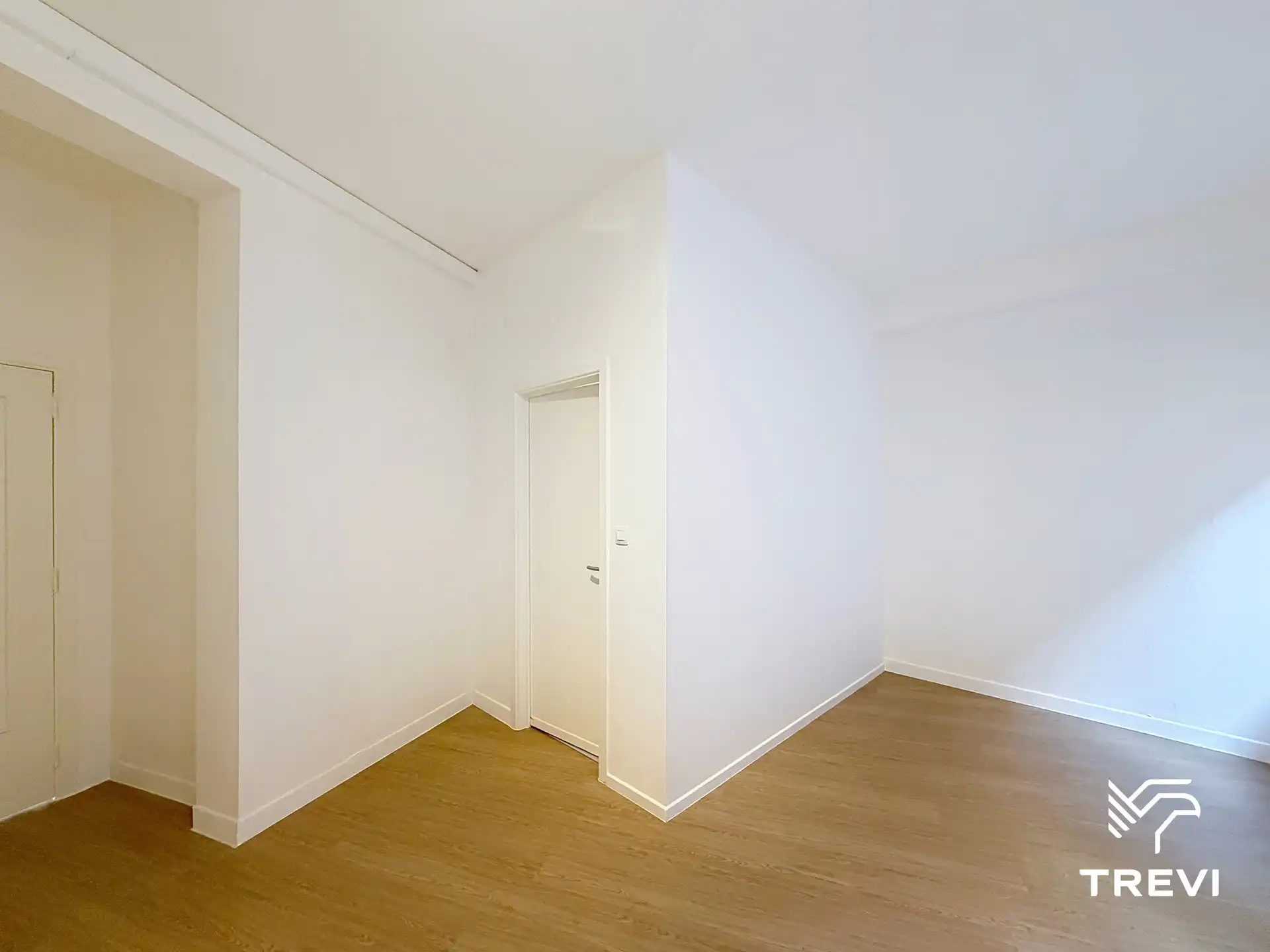 ANDERLECHT – Schitterend gerenoveerd 1-slaapkamerappartement foto 11