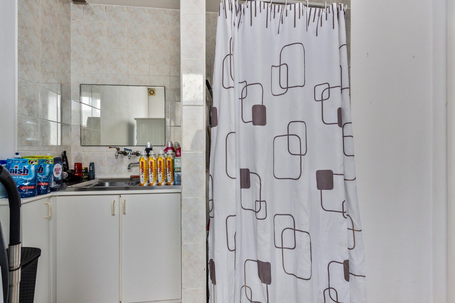 Ruime woning met drie slaapkamers én veel potentieel in het centrale Kesselt, Lanaken foto 18