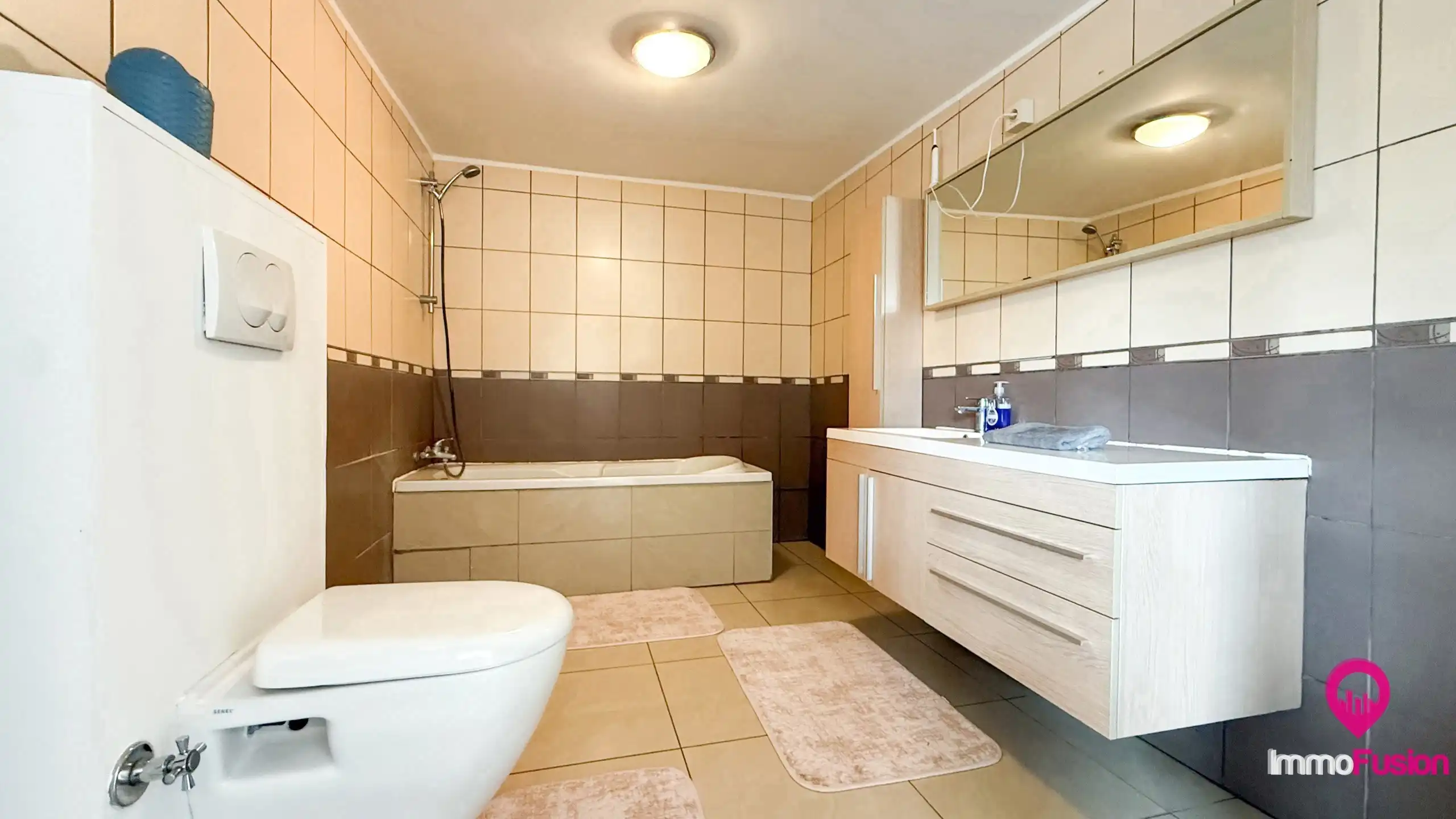 Halfopen woning met tuin en dubbele garage in H-Z! foto 22