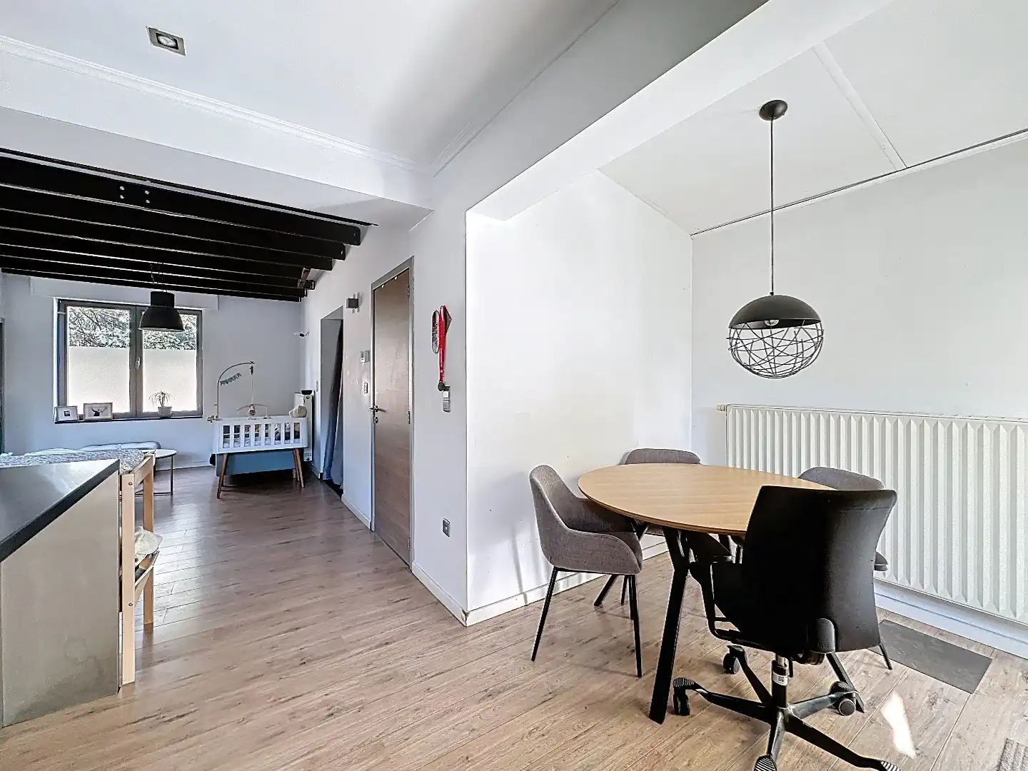 Instapklaar huisje met zonnig terras in Herent foto 9