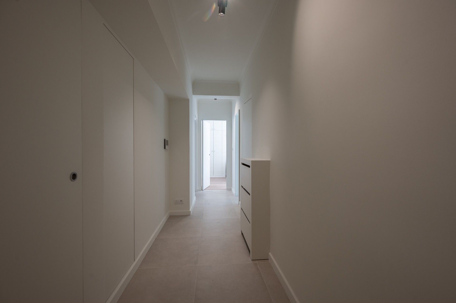 Stijlvol gerenoveerd appartement op topligging in Knokke foto 8