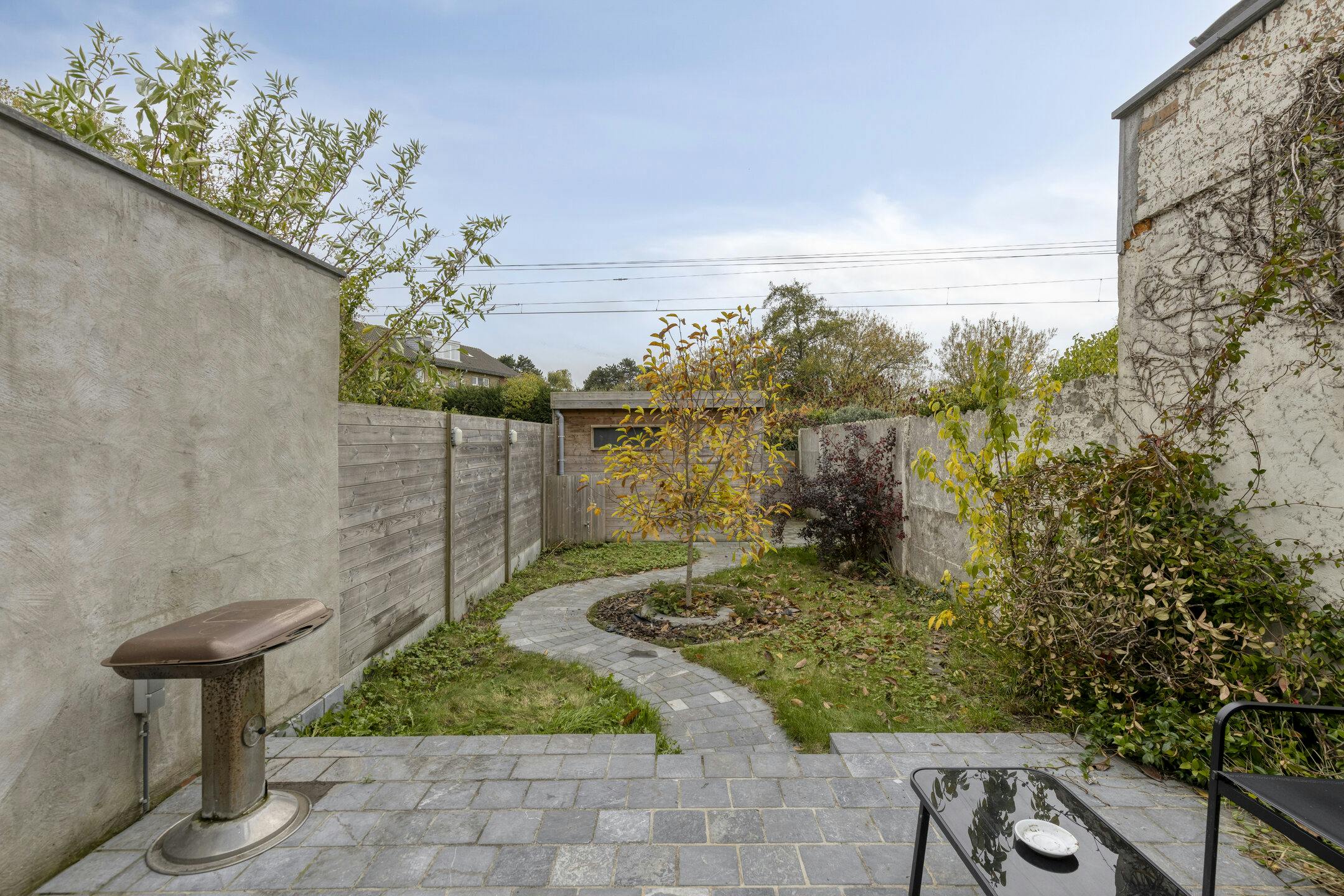 Instapklare woning met 3 slaapkamers en tuin te Veurne. foto 9